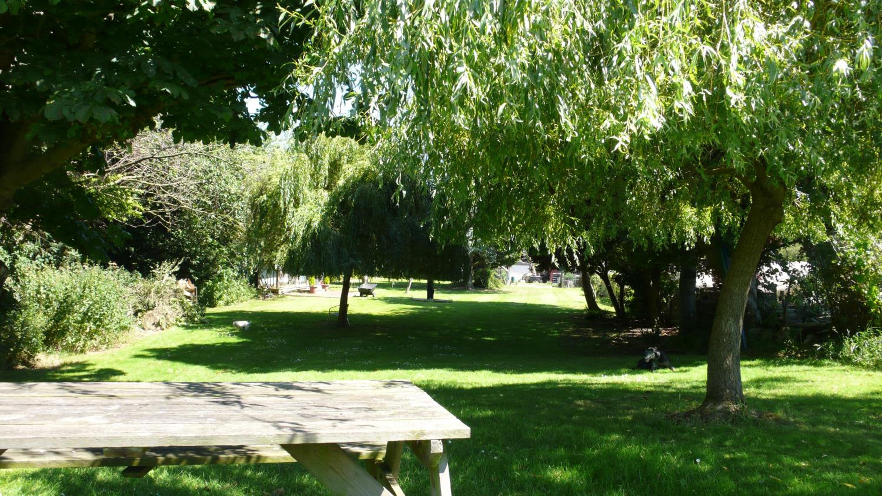 Acorn Guest House in Hull