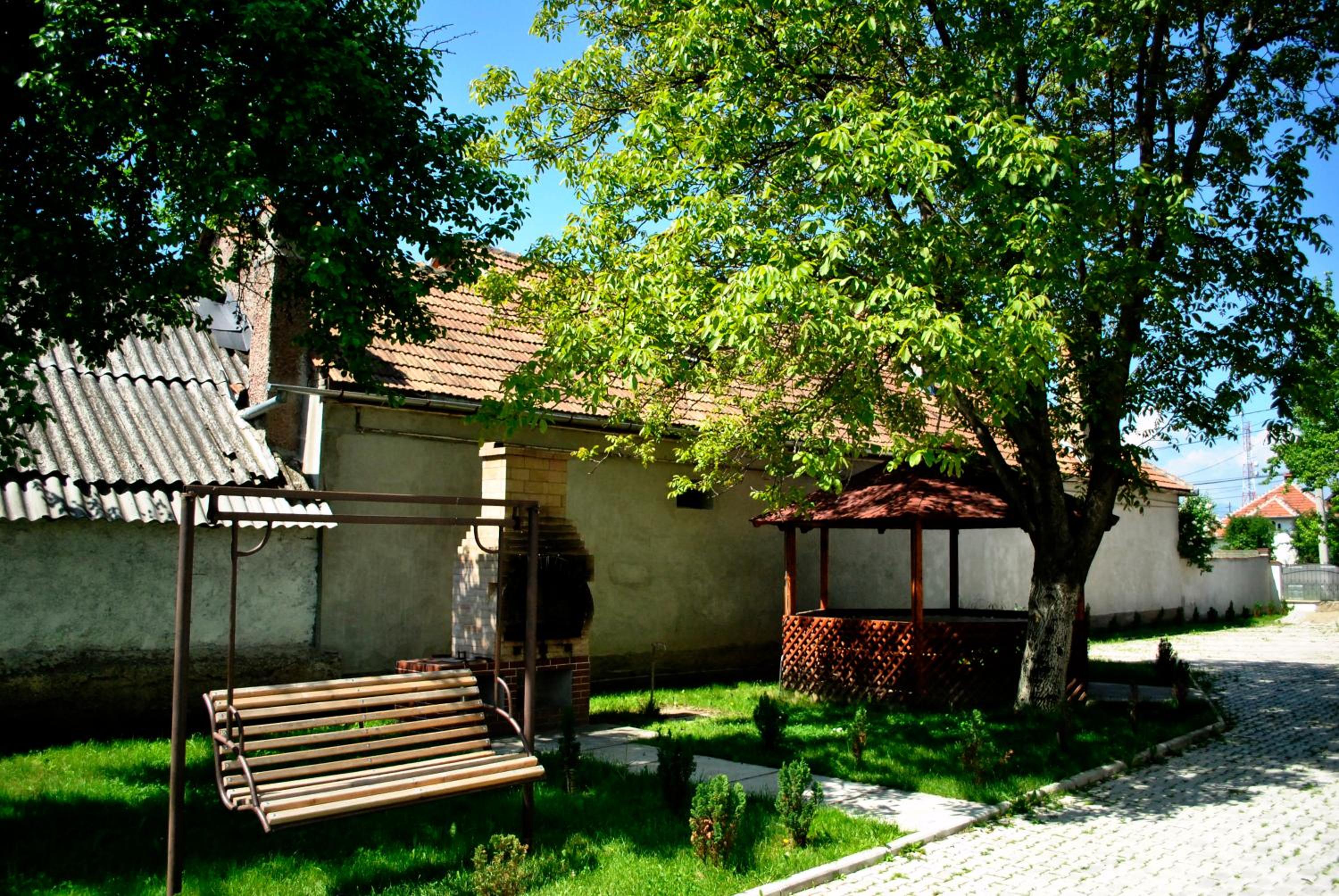 Photo 27