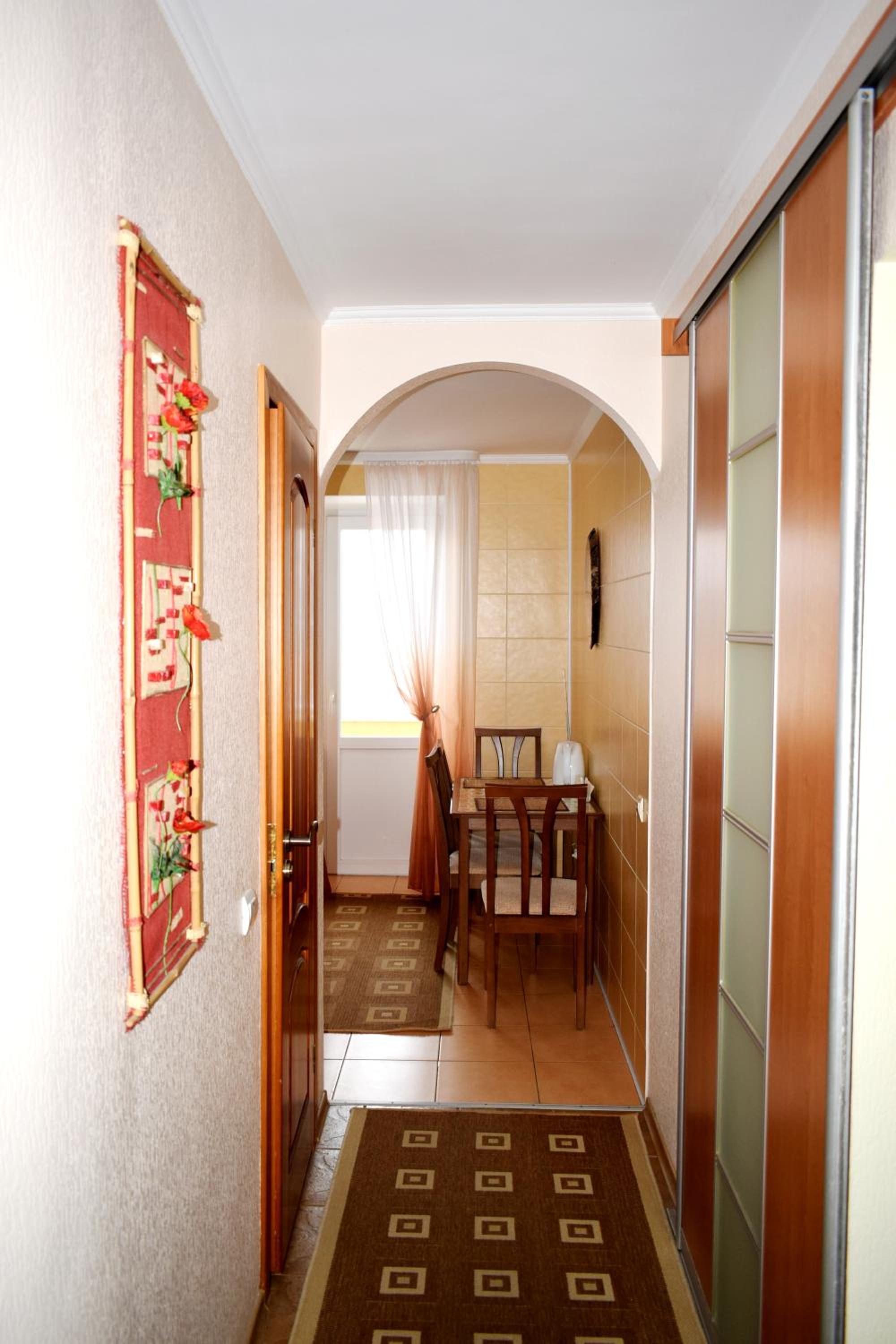 Apartment on Krushelnitskoy 73 view 4