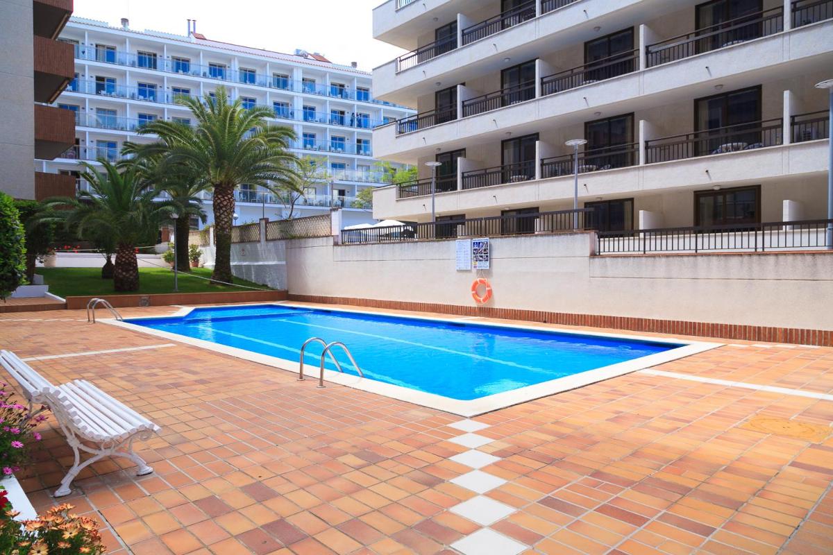 UHC Casalmar Apartments view 2