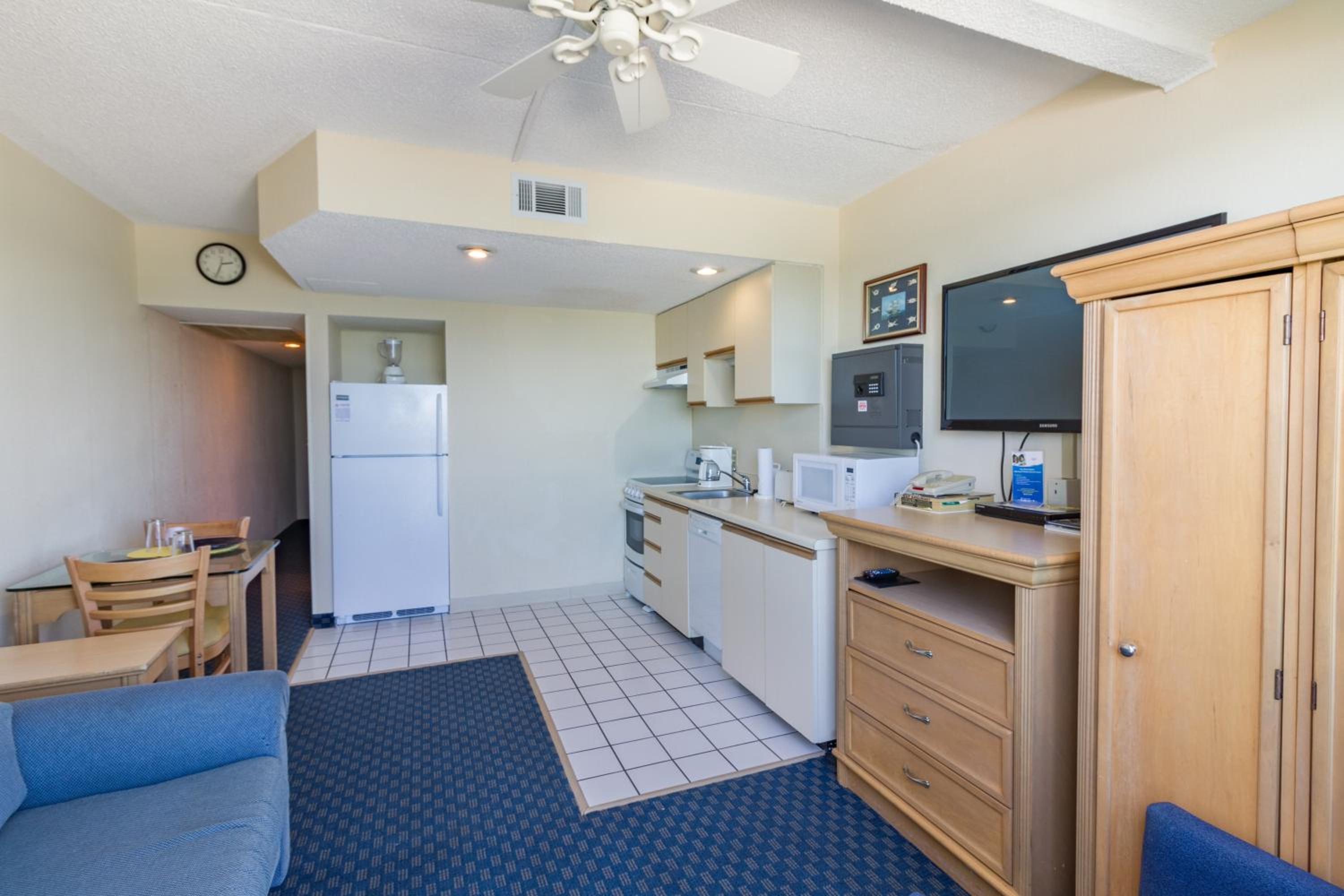 Yachtsman Oceanfront Resort