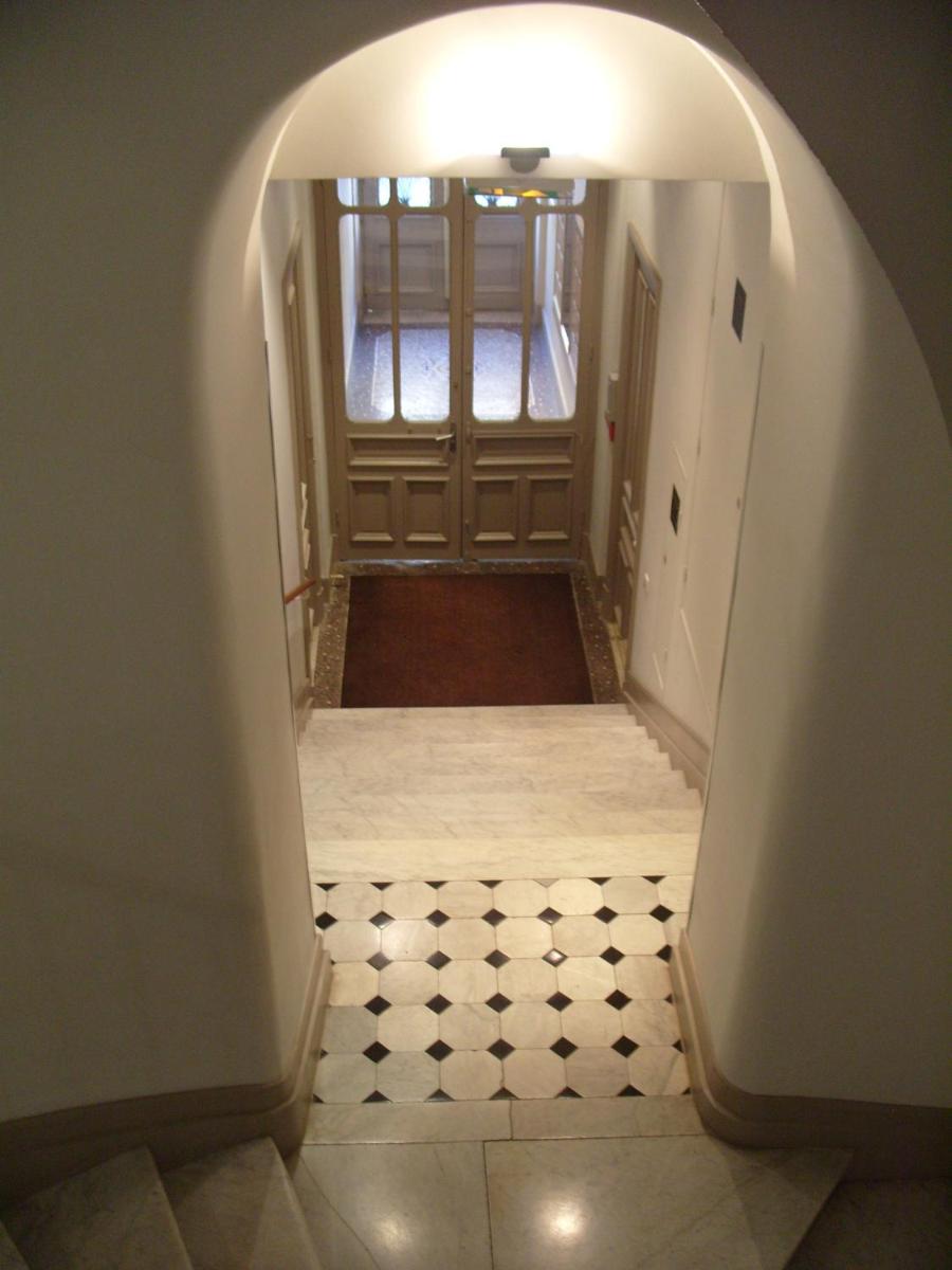 Golden Triangle 2Br/2Ba photo 4