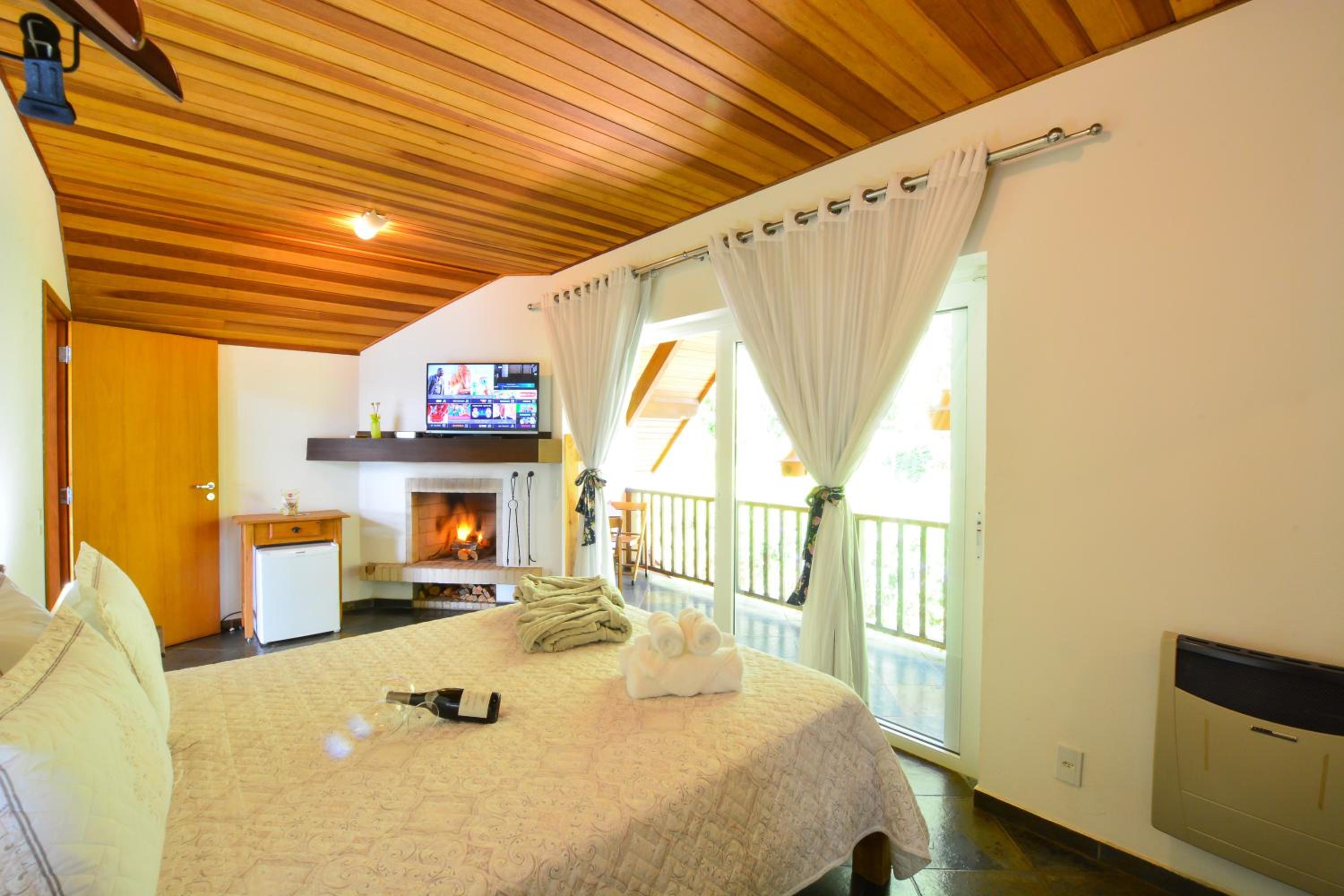 La Réserve Suites