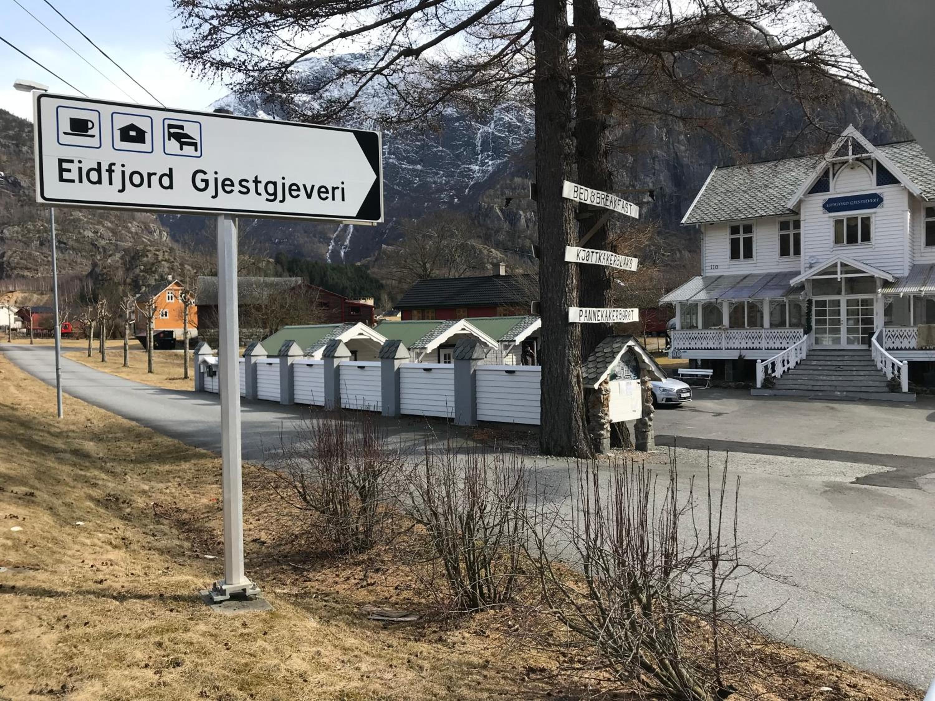 Eidfjord Gjestgiveri view 2