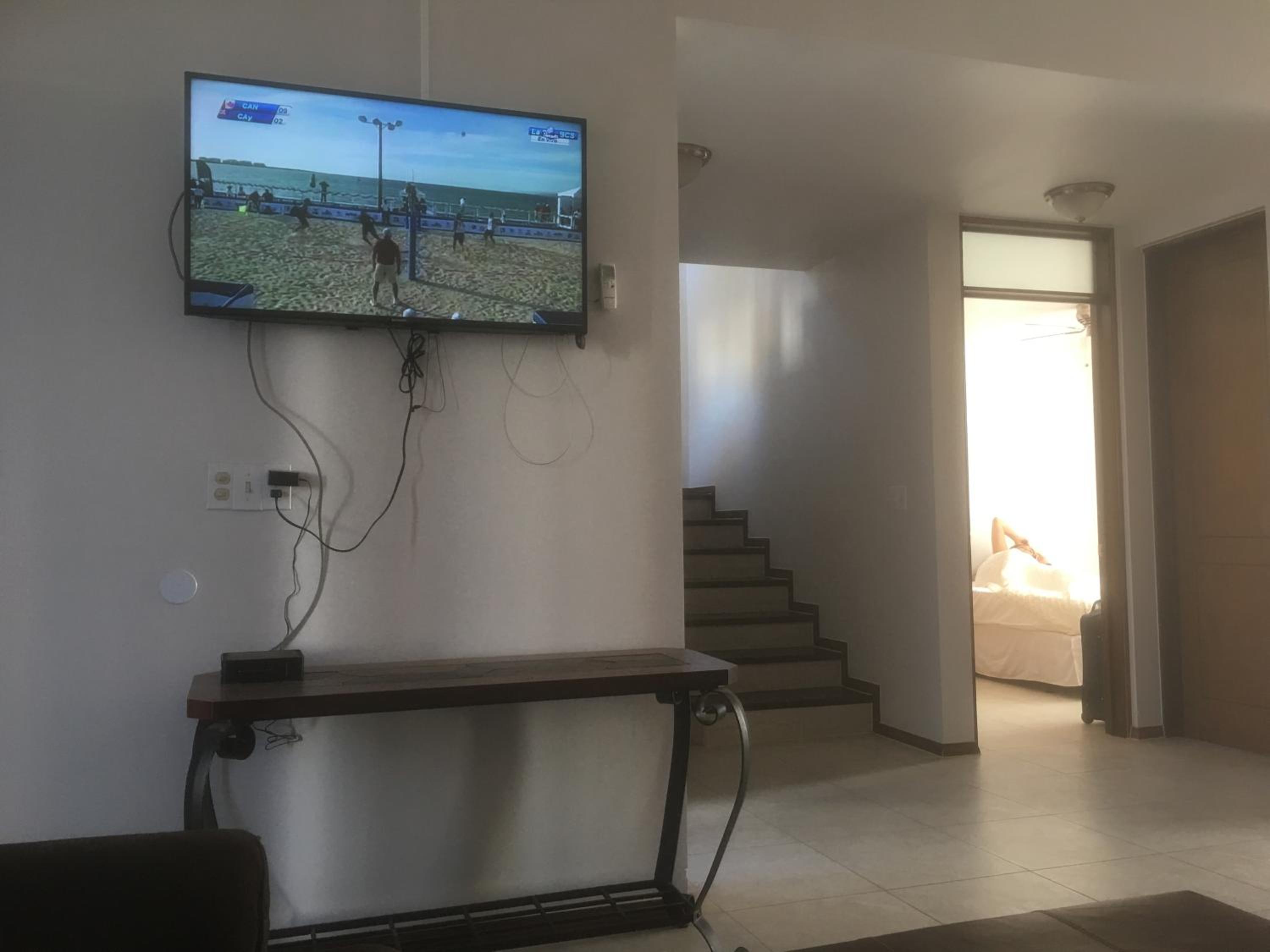 Conjunto Ballena Townhouses view 2