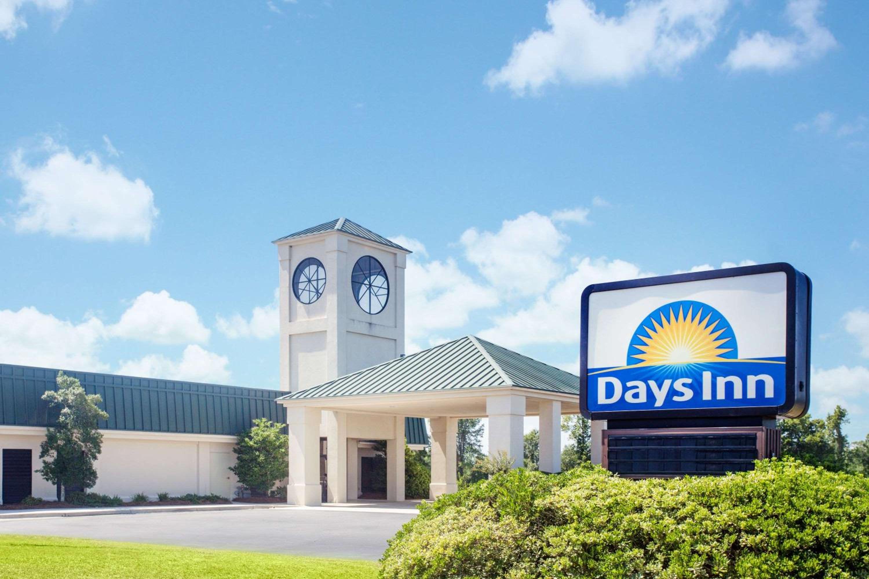 Days Inn by Wyndham Metter - Property Image 18