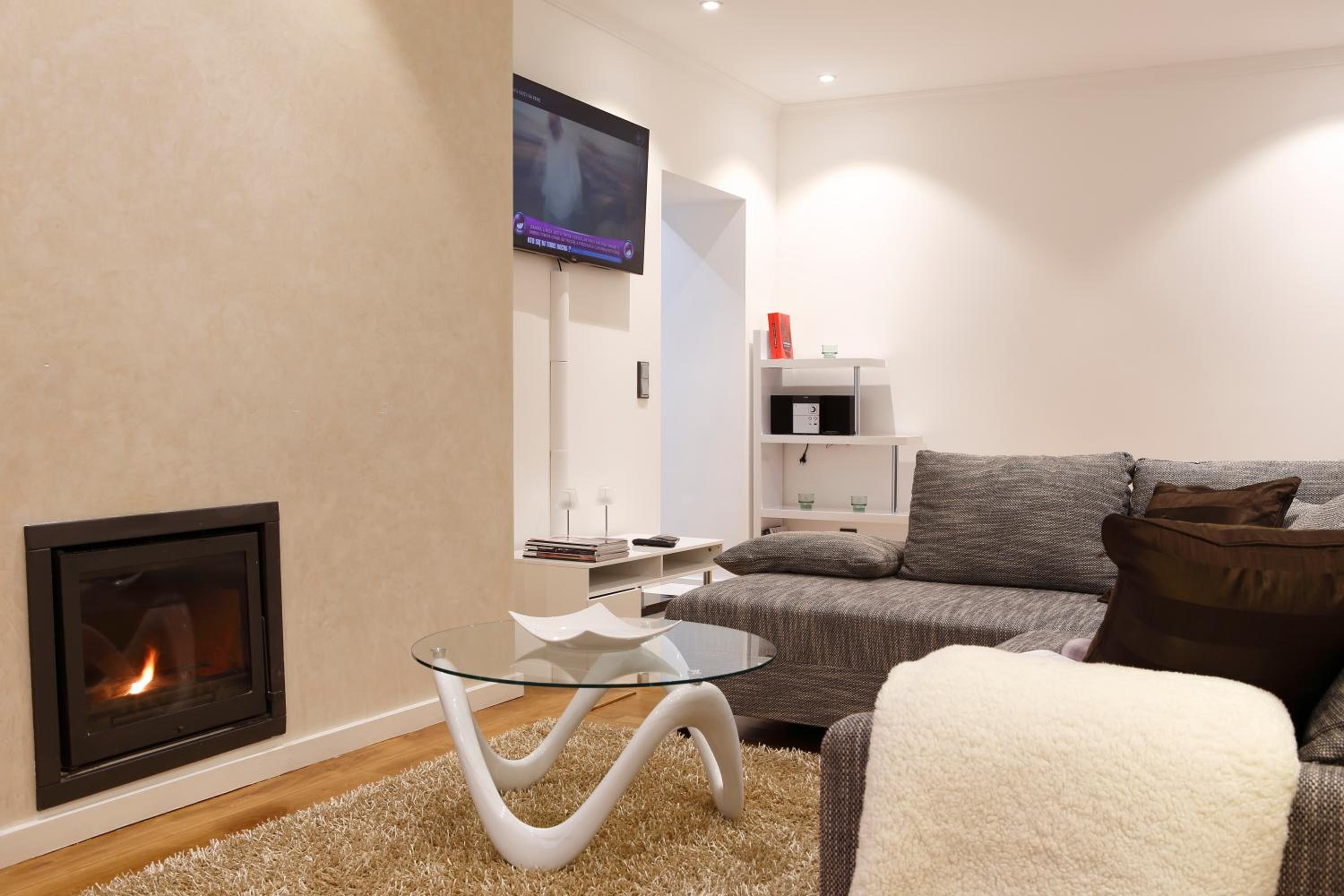 The Queen Luxury Apartments - Villa Cortina