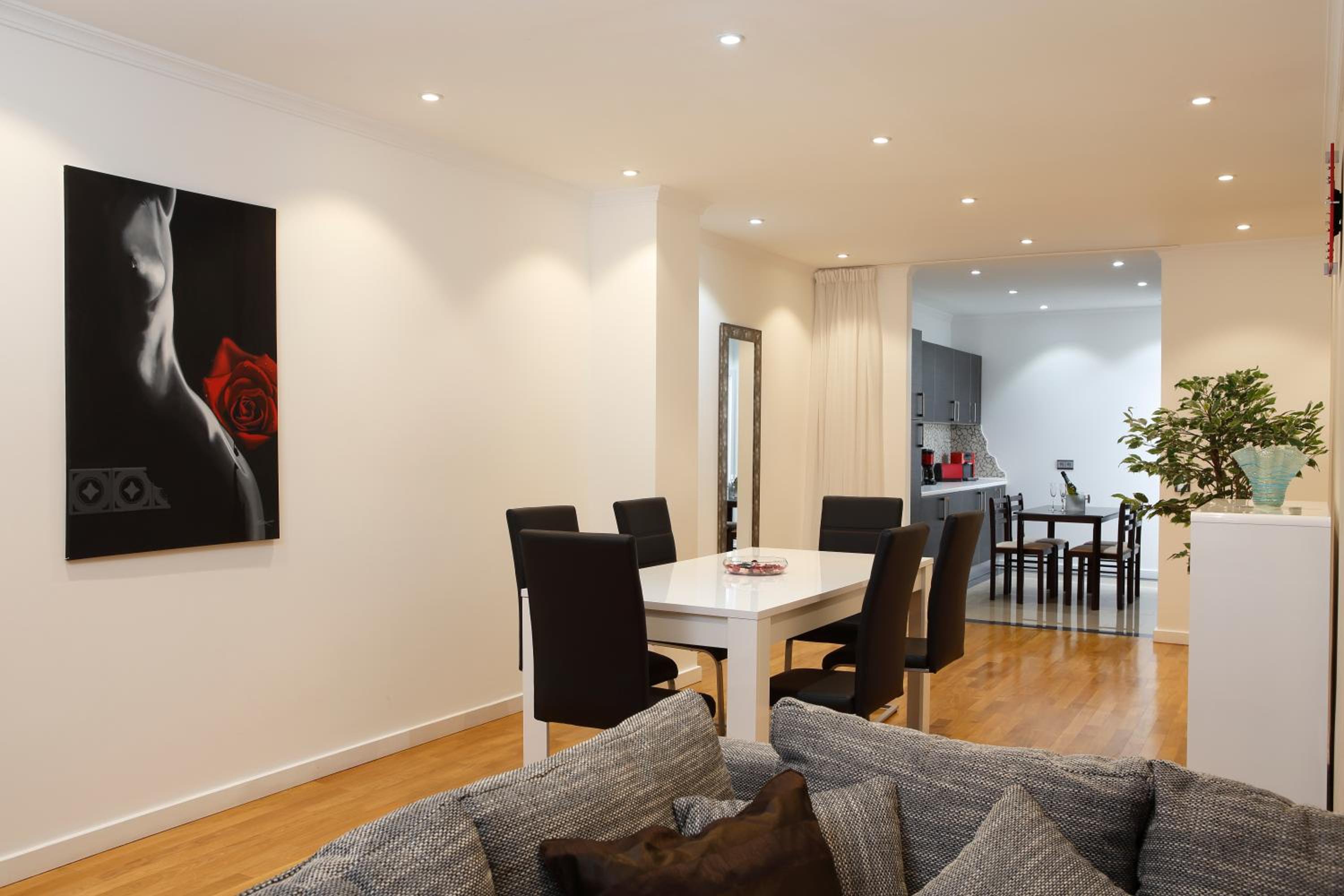 The Queen Luxury Apartments - Villa Cortina