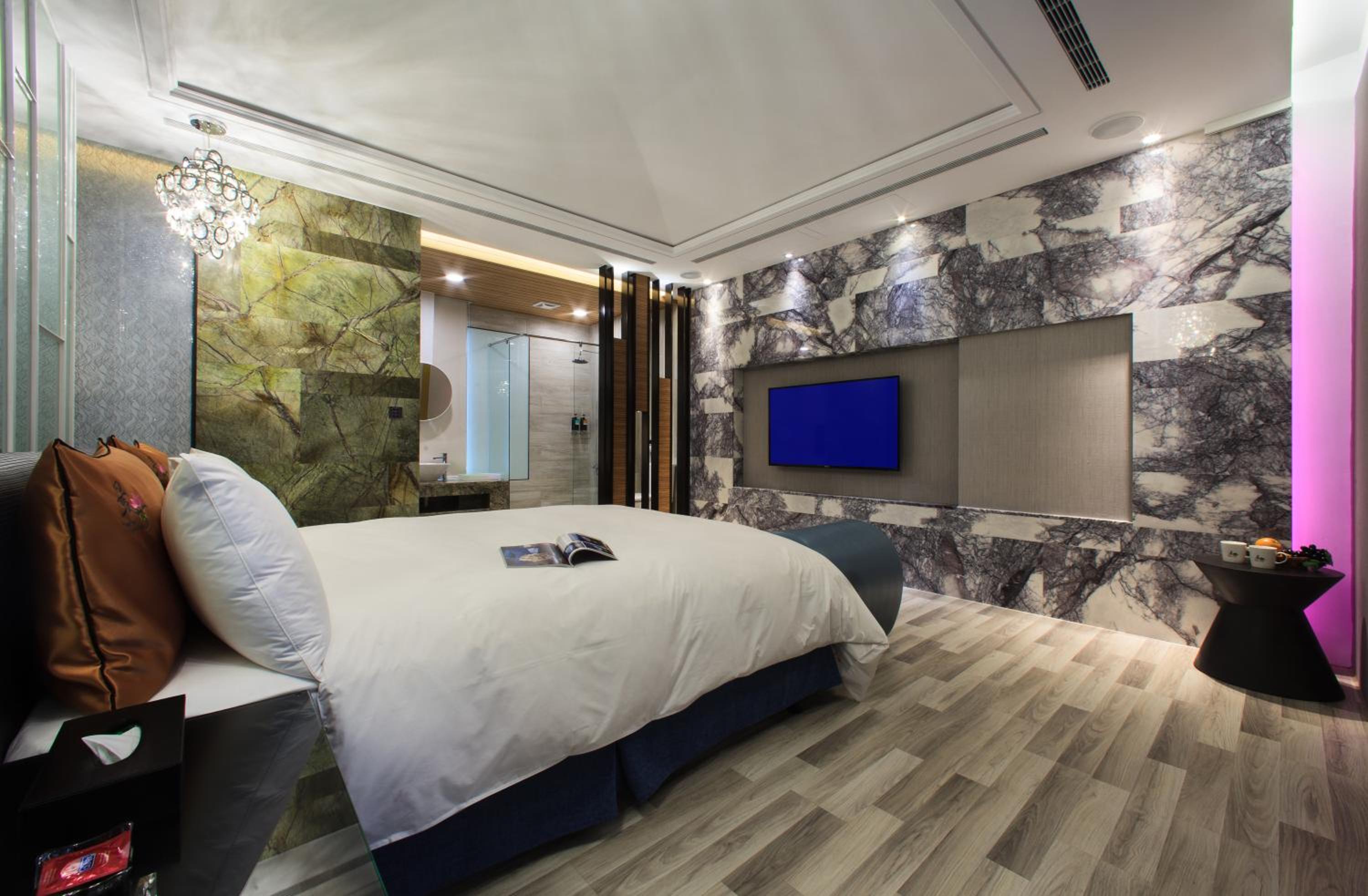 Chen He Motel