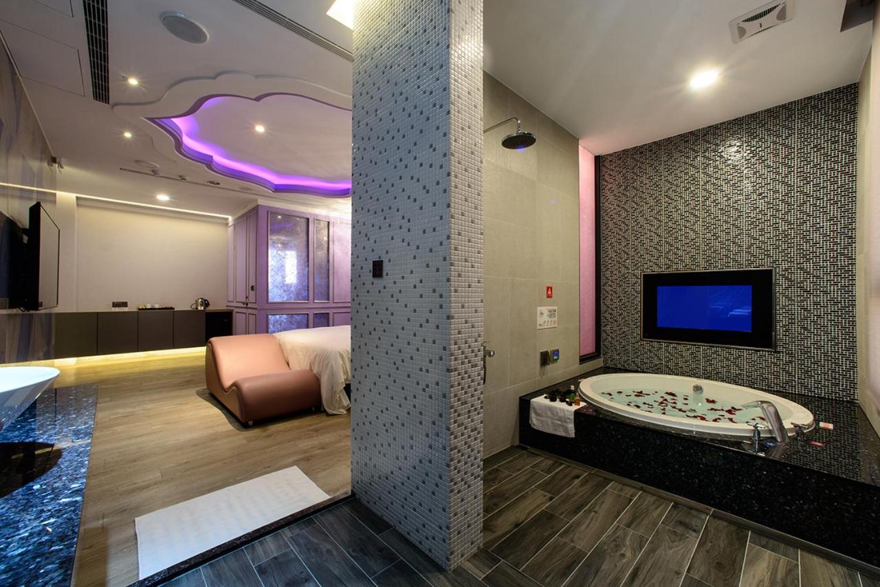 Chen He Motel