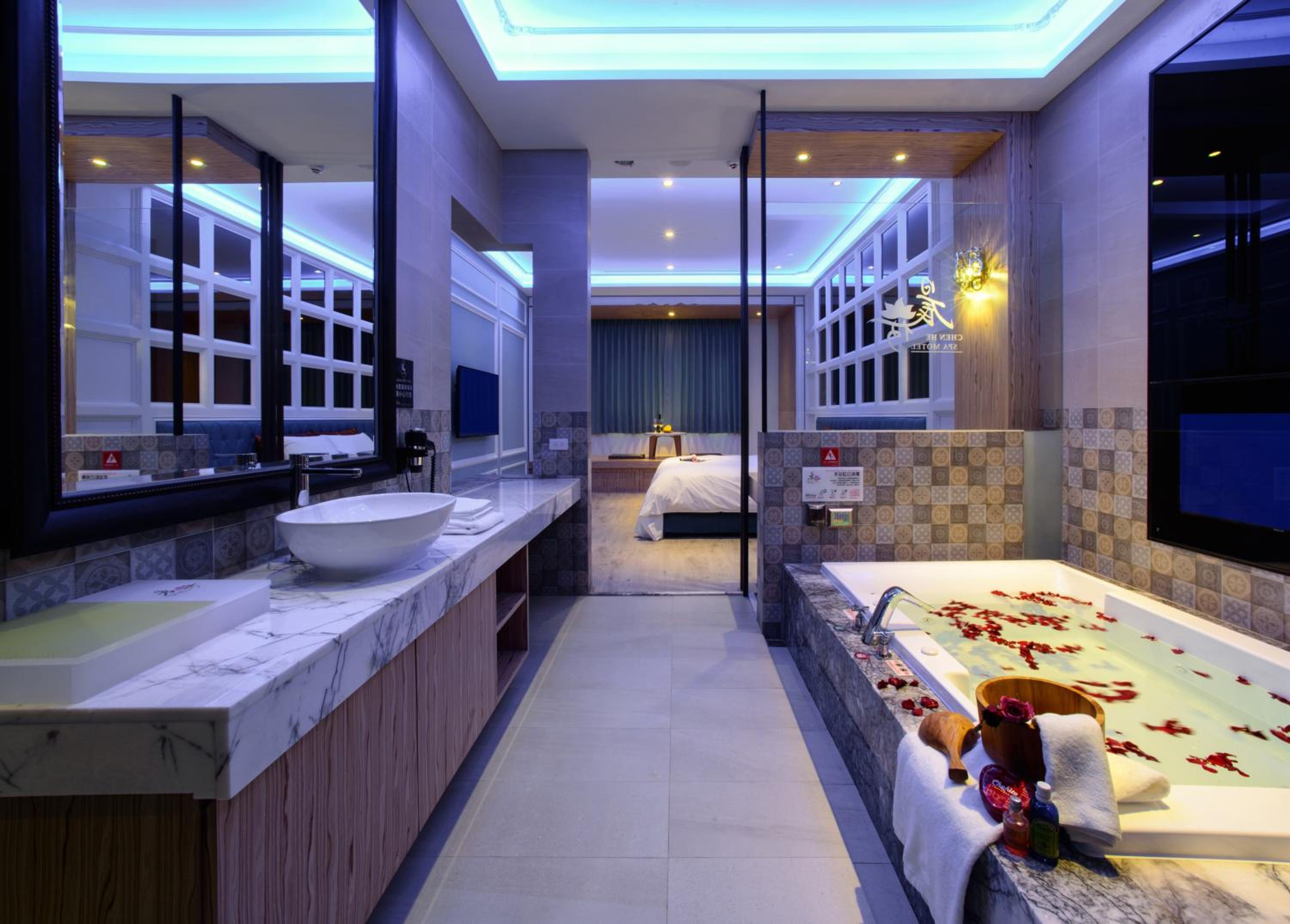 Chen He Motel