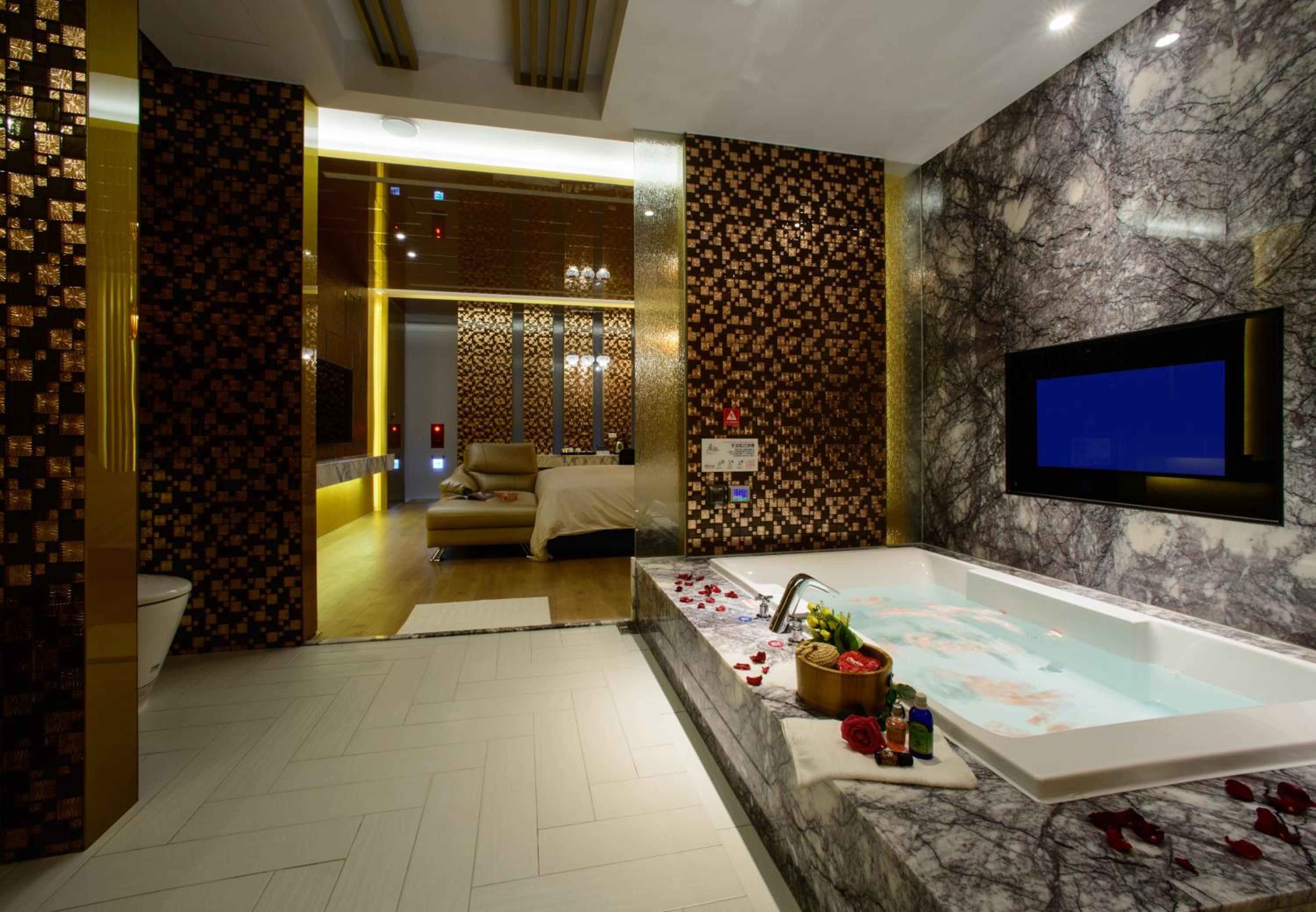 Chen He Motel
