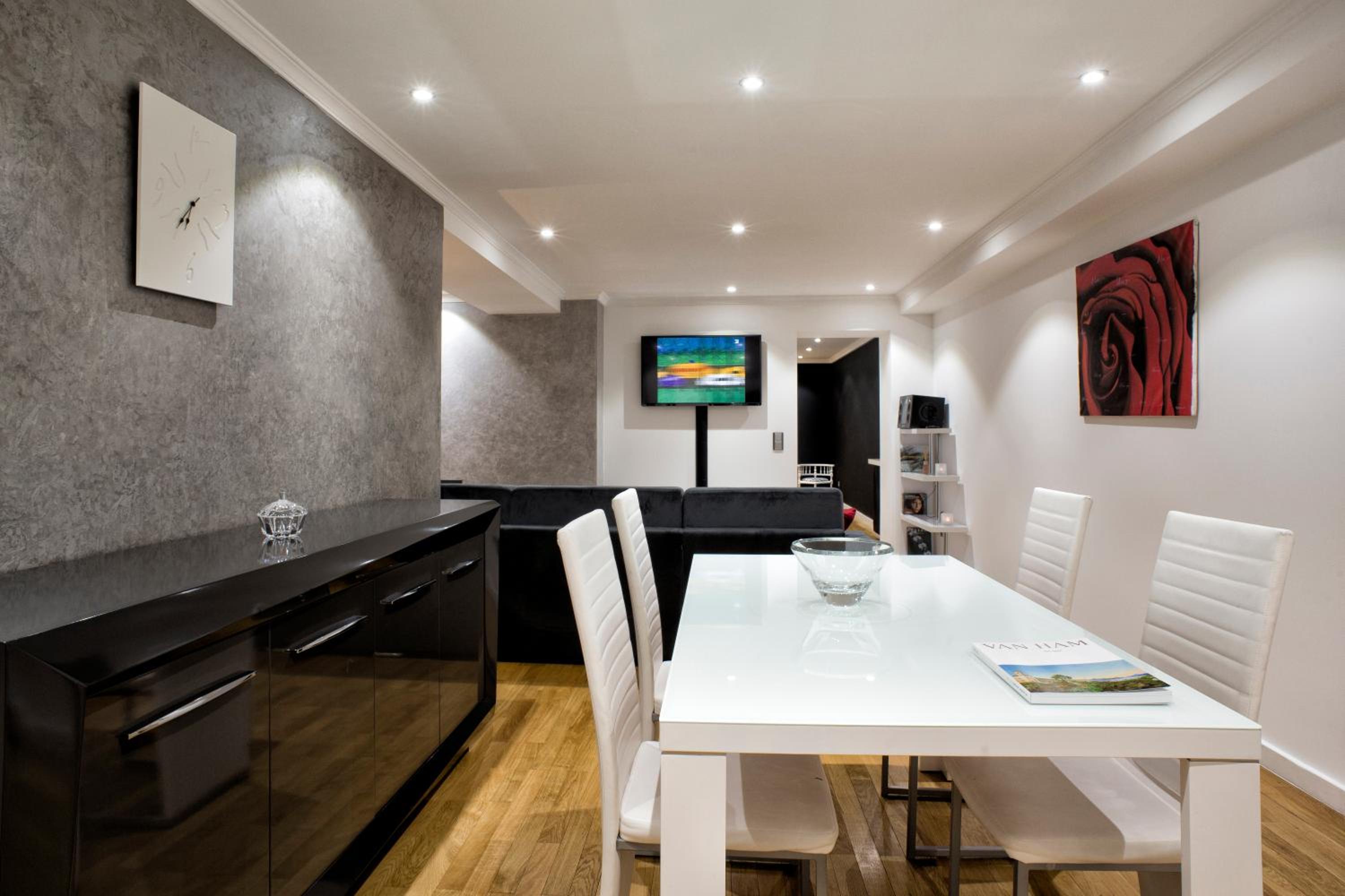 The Queen Luxury Apartments - Villa Cortina