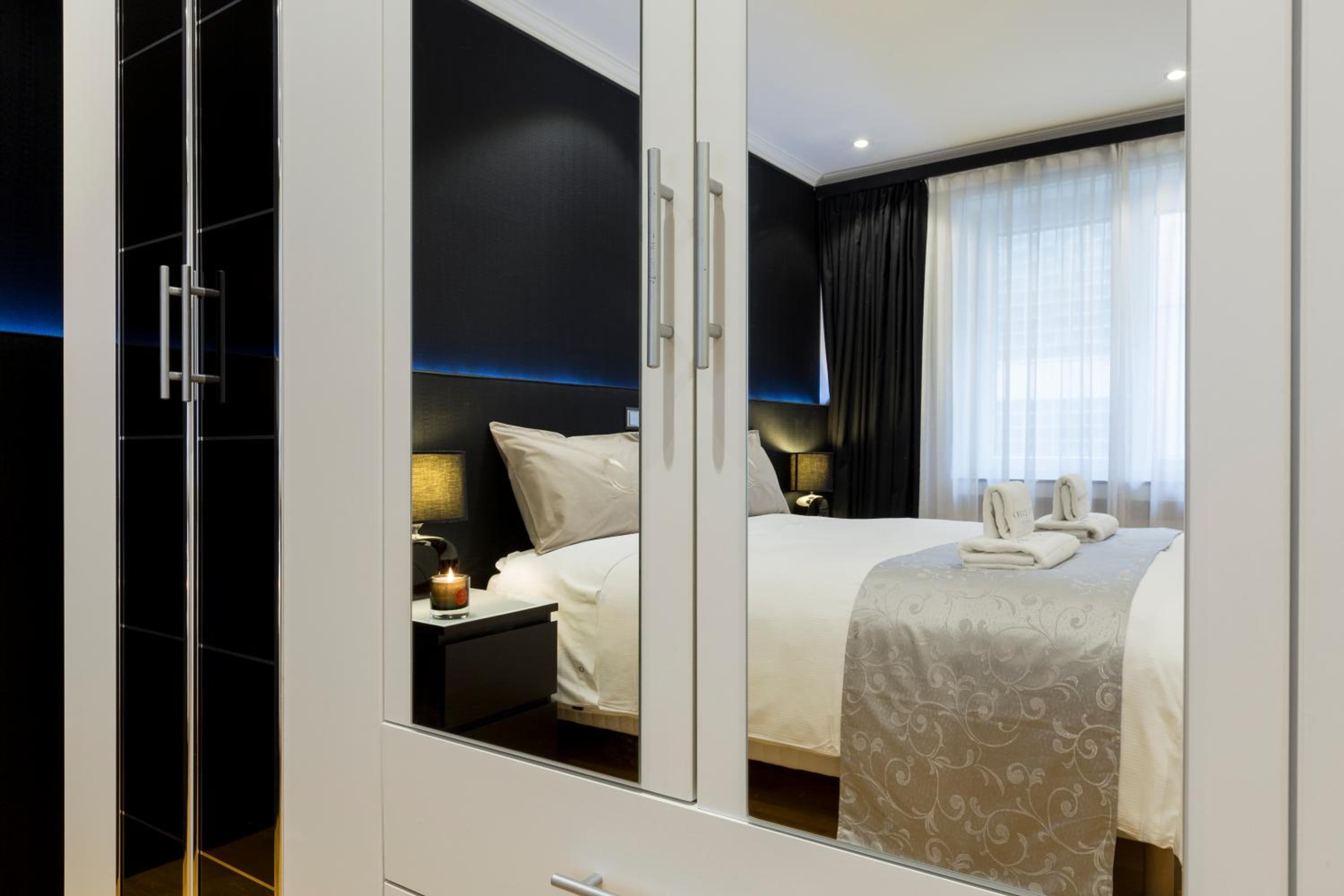 The Queen Luxury Apartments - Villa Cortina