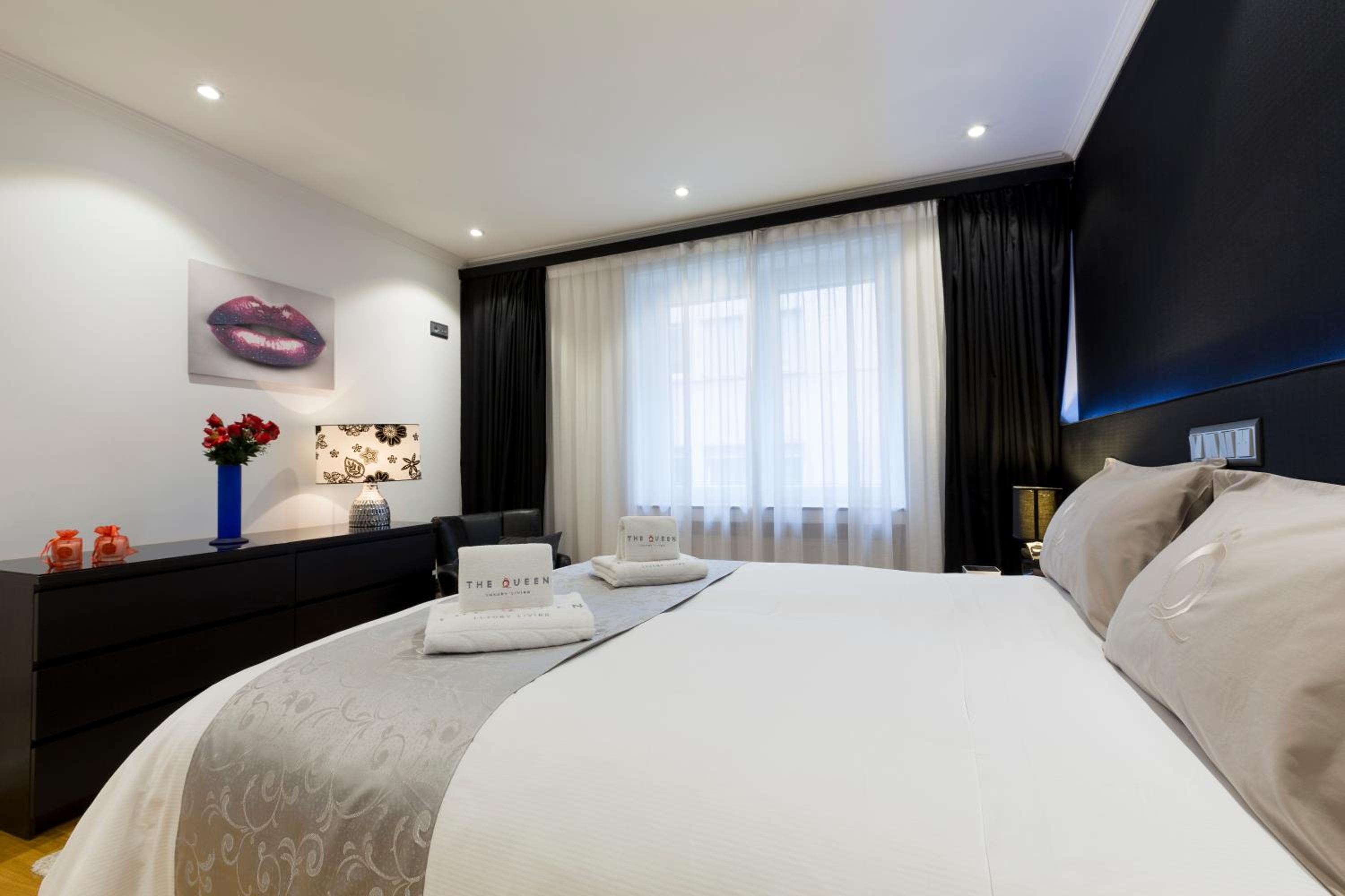 The Queen Luxury Apartments - Villa Cortina