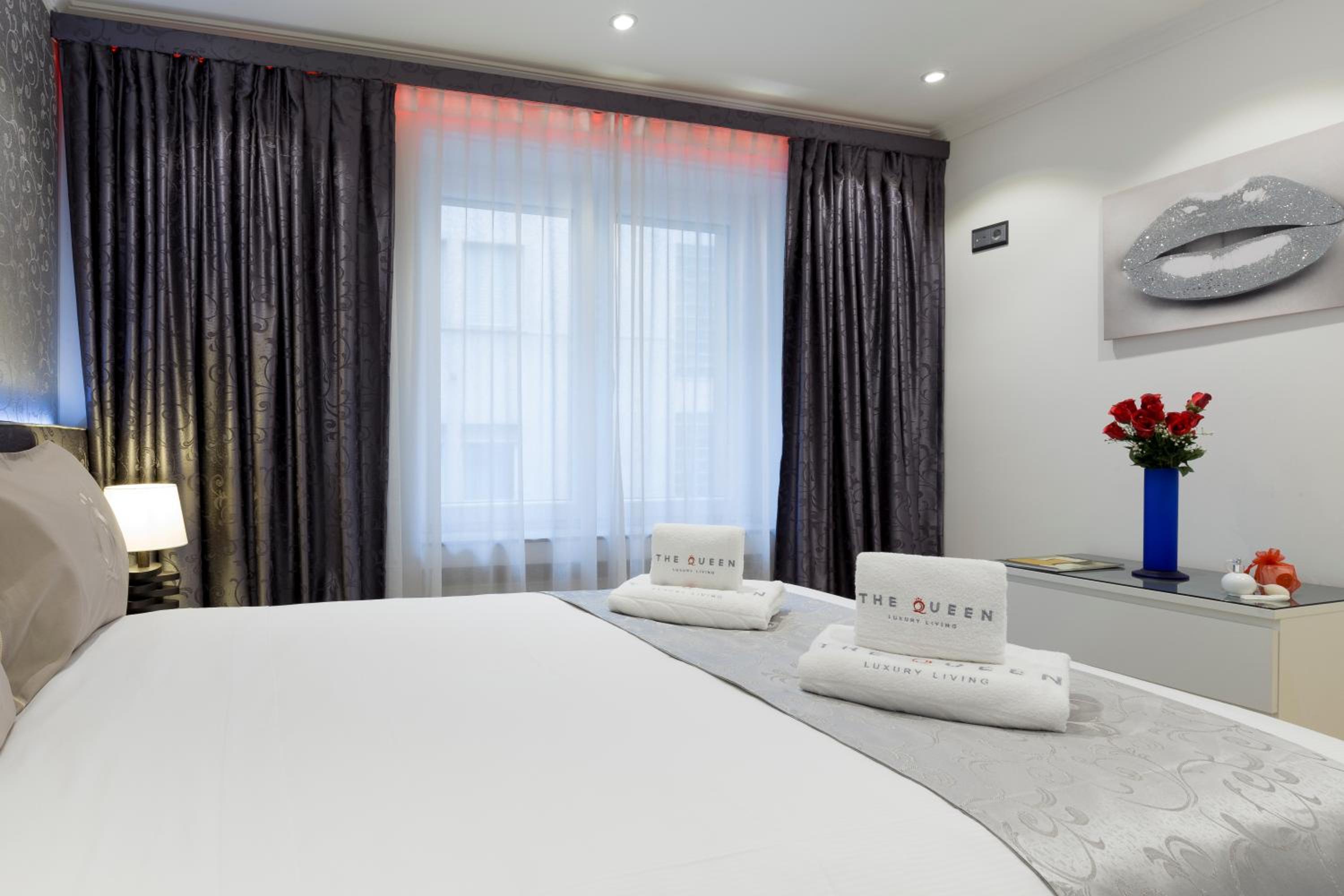 The Queen Luxury Apartments - Villa Cortina