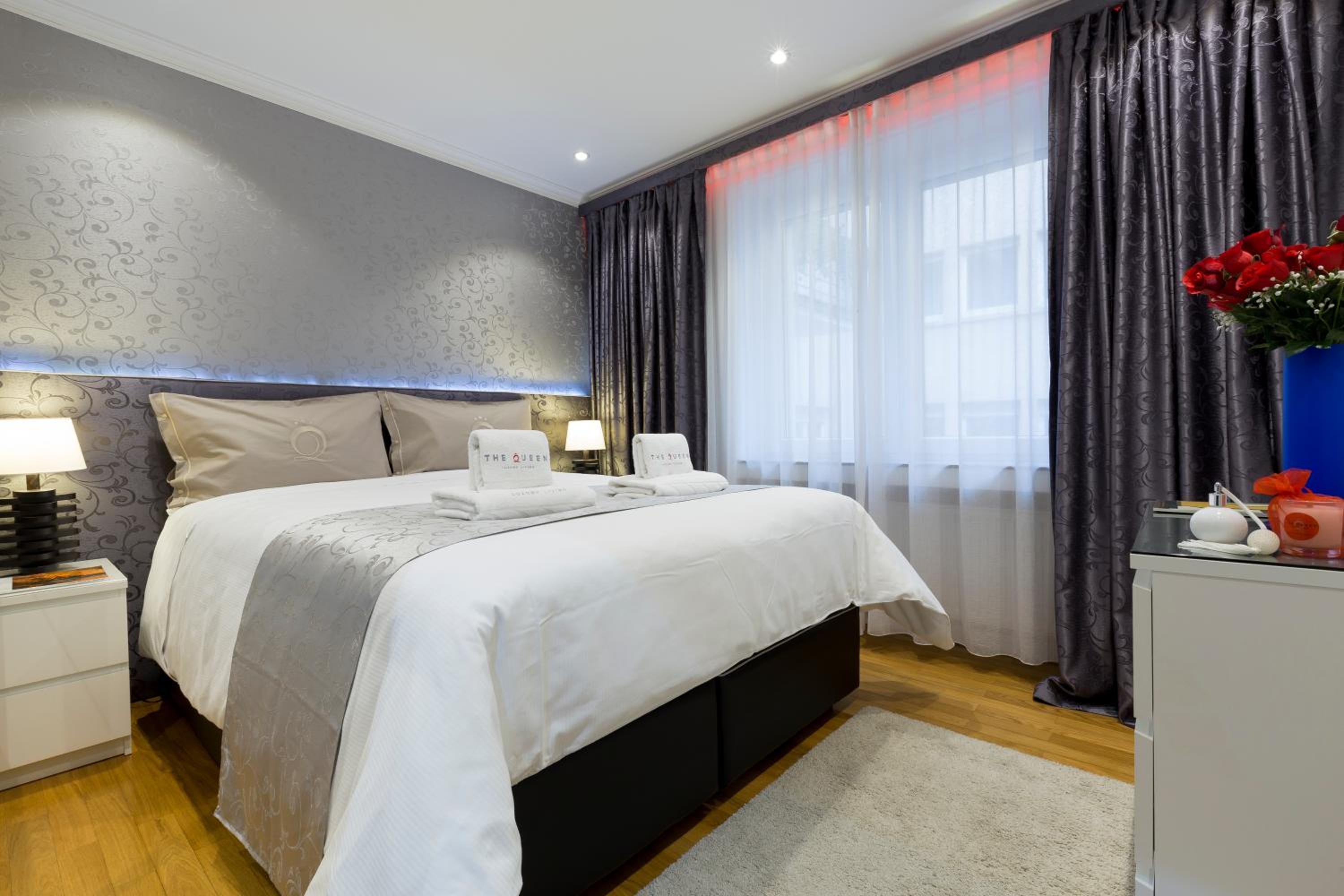 The Queen Luxury Apartments - Villa Cortina