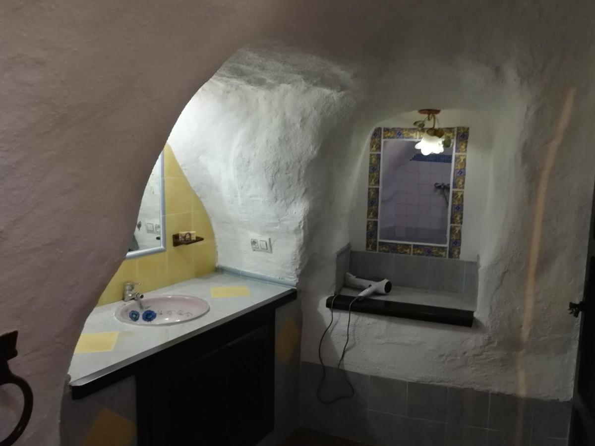 Cueva Peralta