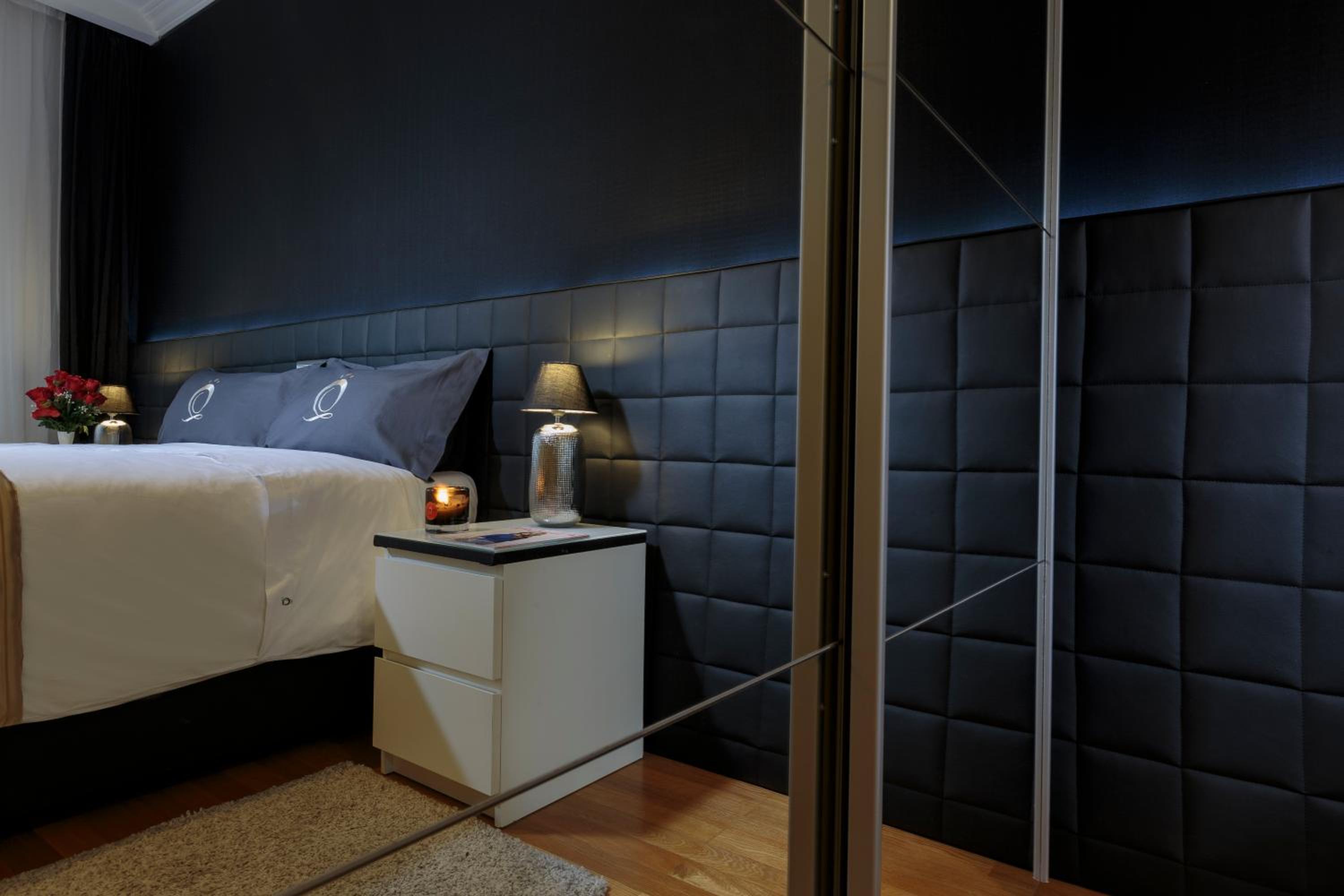 The Queen Luxury Apartments - Villa Cortina