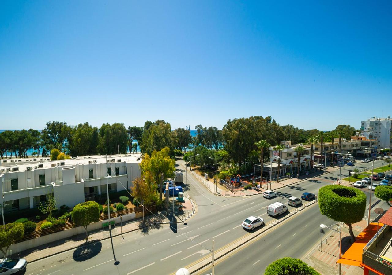 Pebble Beach Holiday Apartments