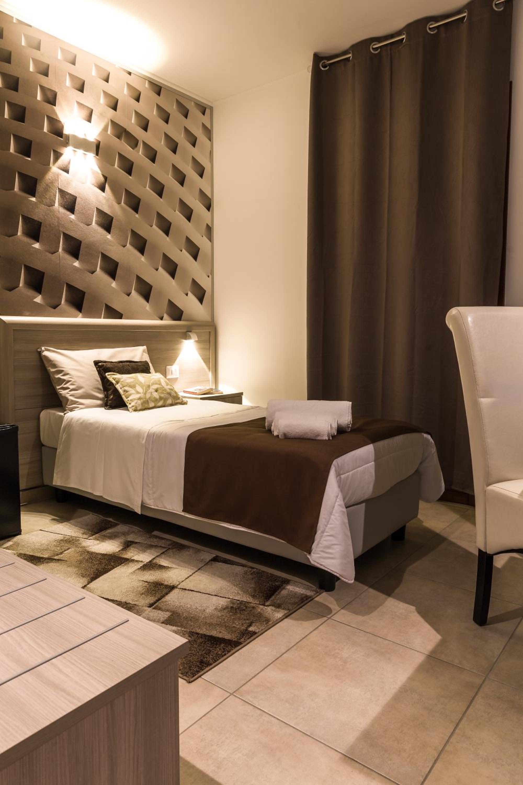 La Piazzetta Guest House