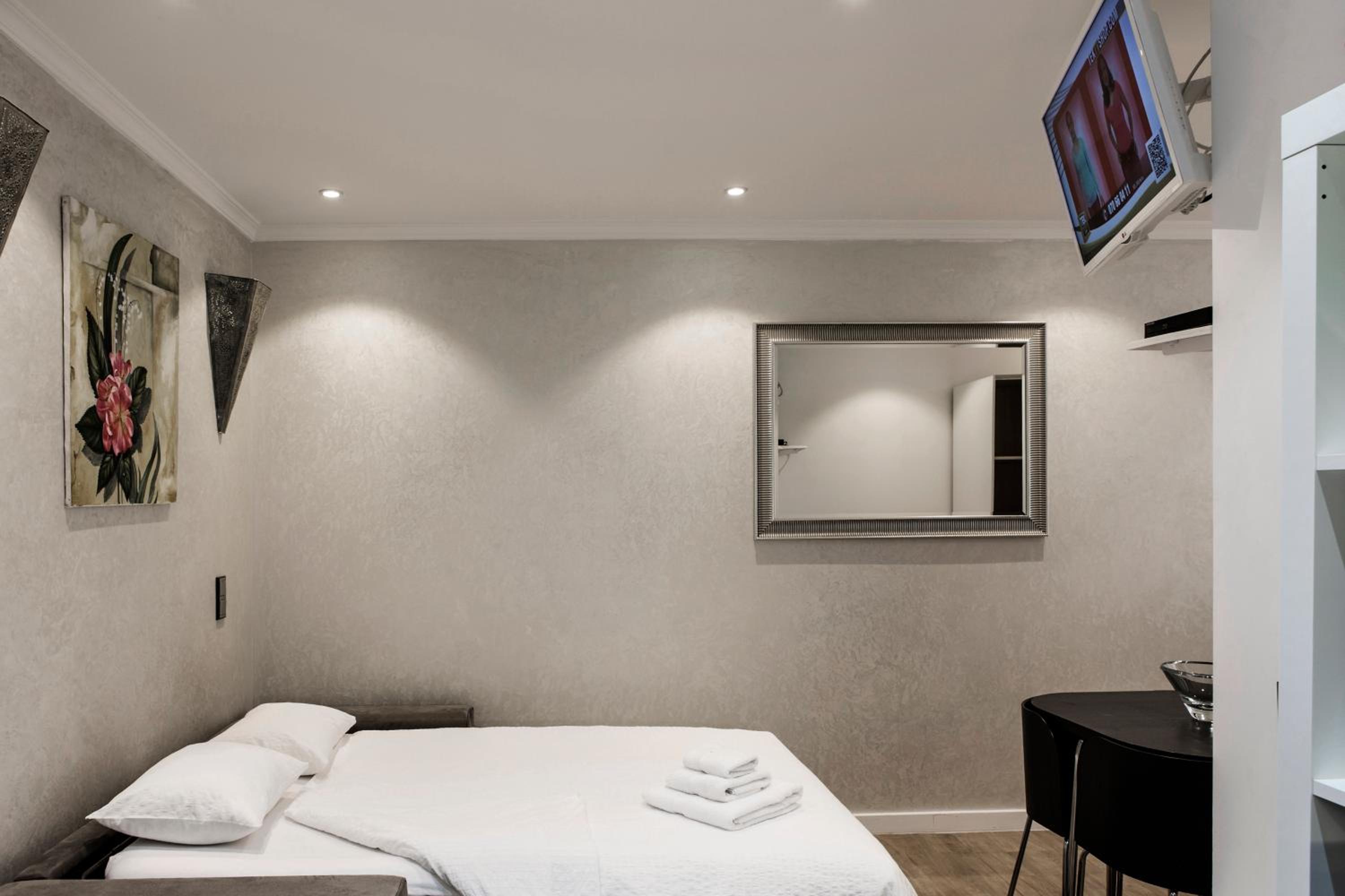 The Queen Luxury Apartments - Villa Cortina