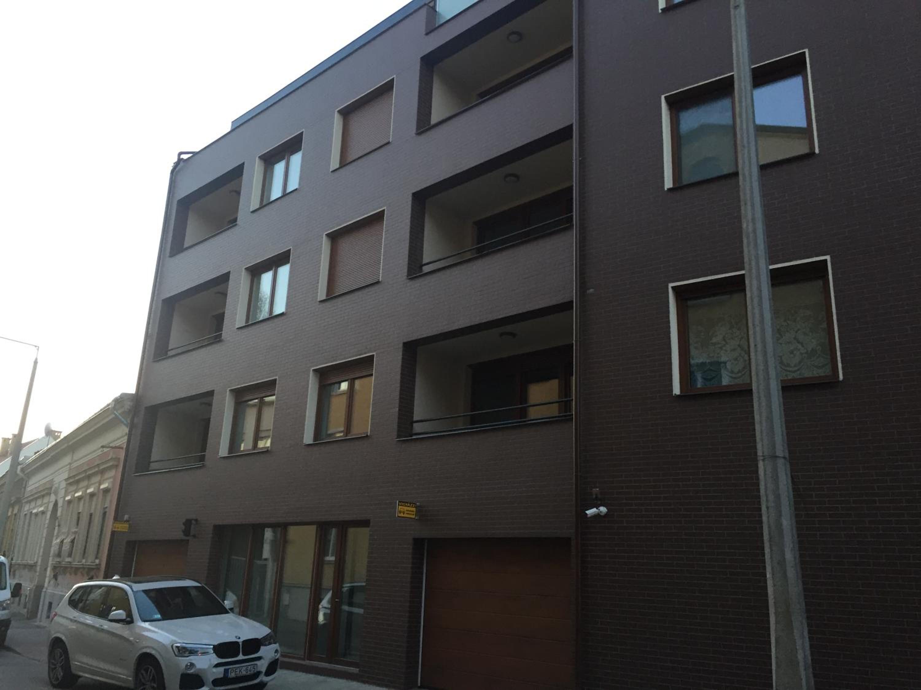 Simonffy Central Apartment view 2