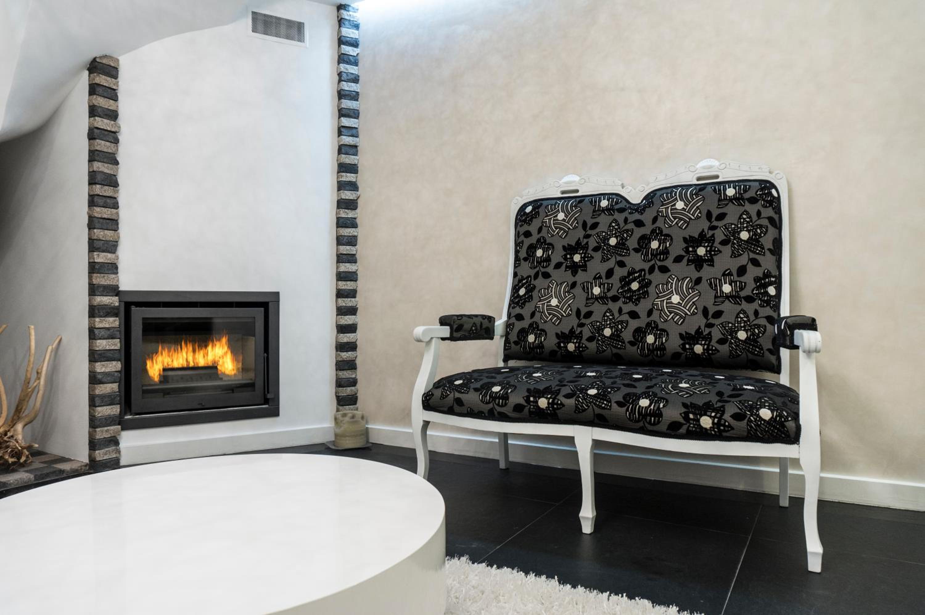 The Queen Luxury Apartments - Villa Cortina