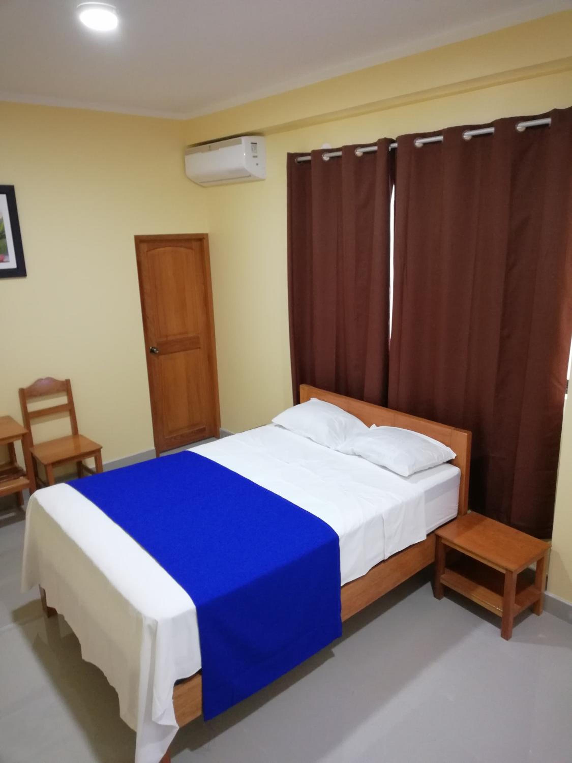 Hostal Cordillera Azul