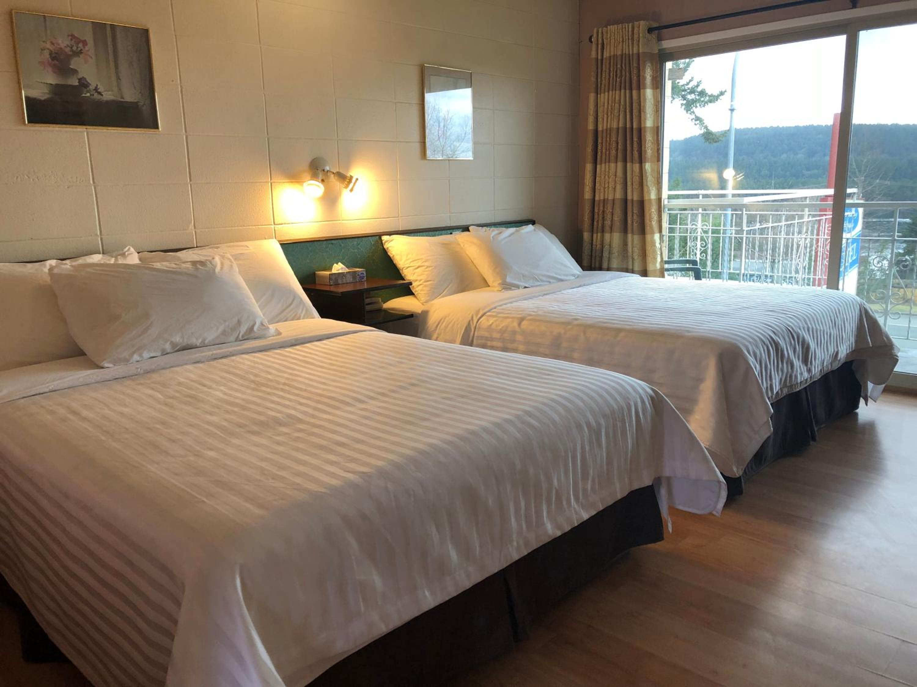 Holiday House Motel