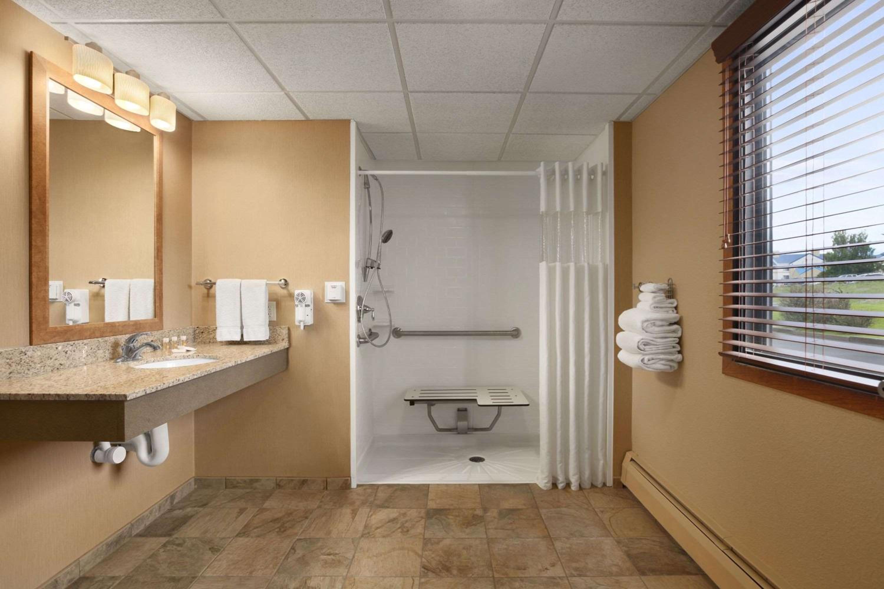 Days Inn by Wyndham Helena view 5