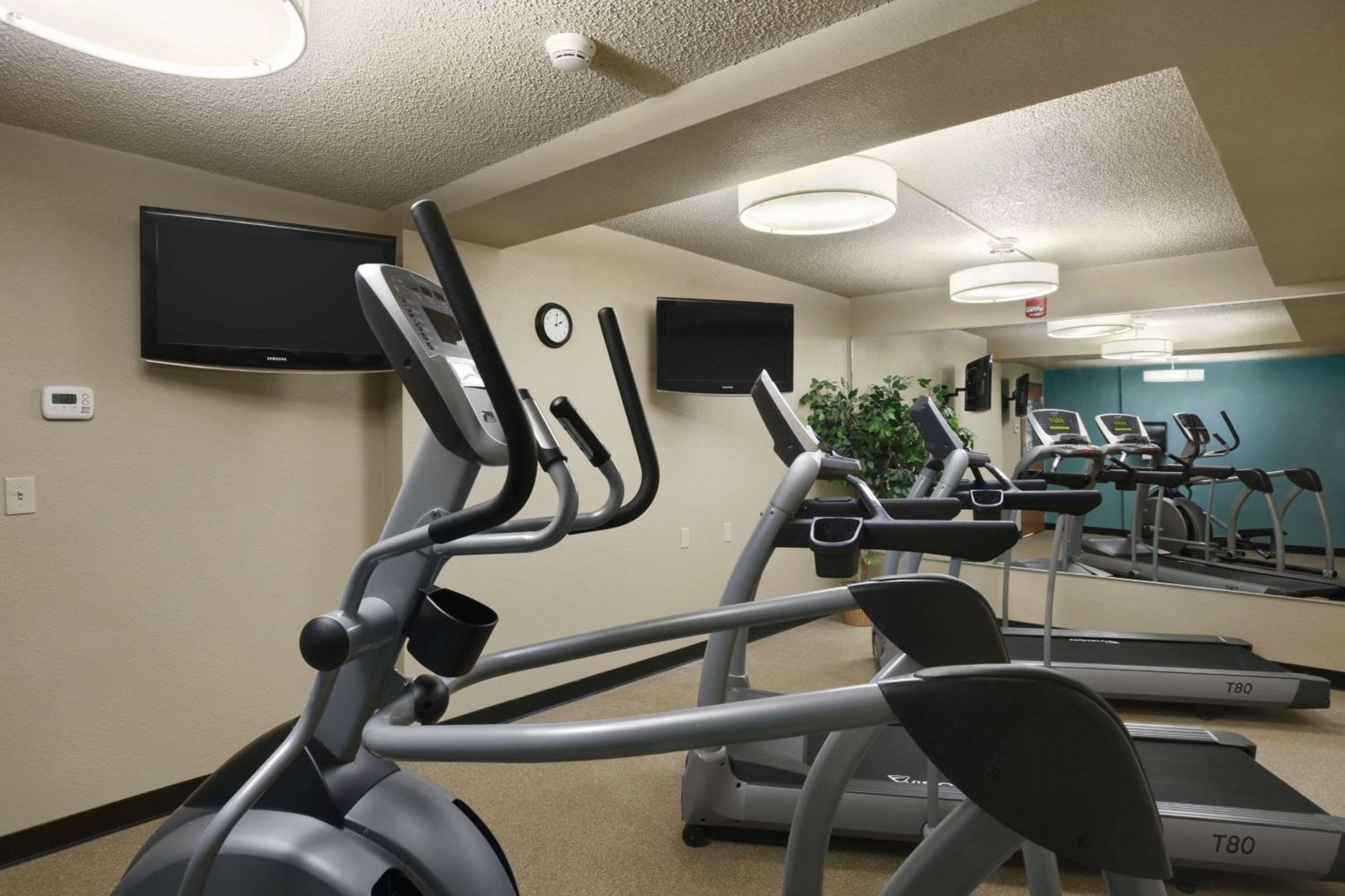 Days Inn by Wyndham Helena view 4