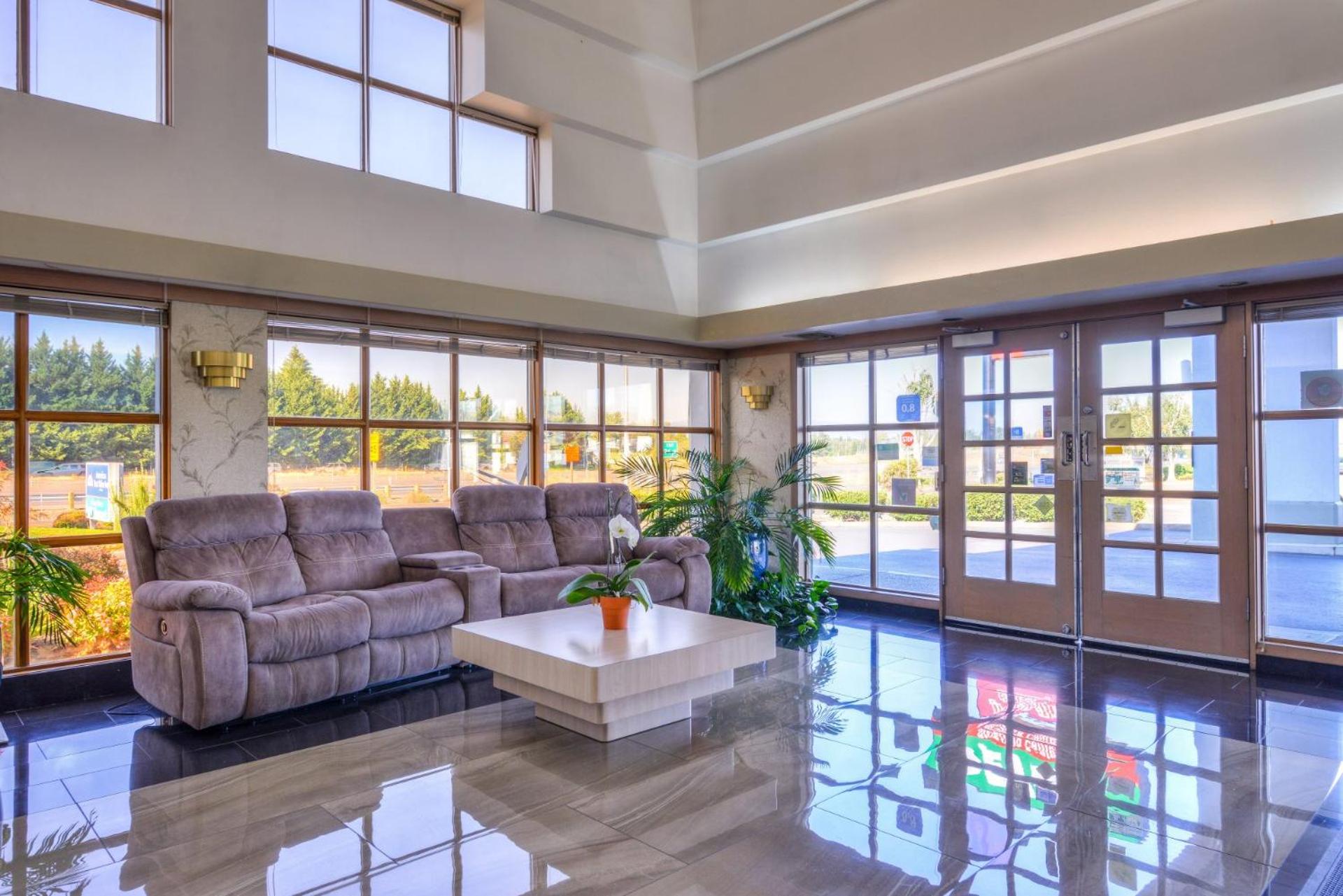 Phoenix Vacations - Americas Best Value Inn - Phoenix / Ashland - Property Image 9