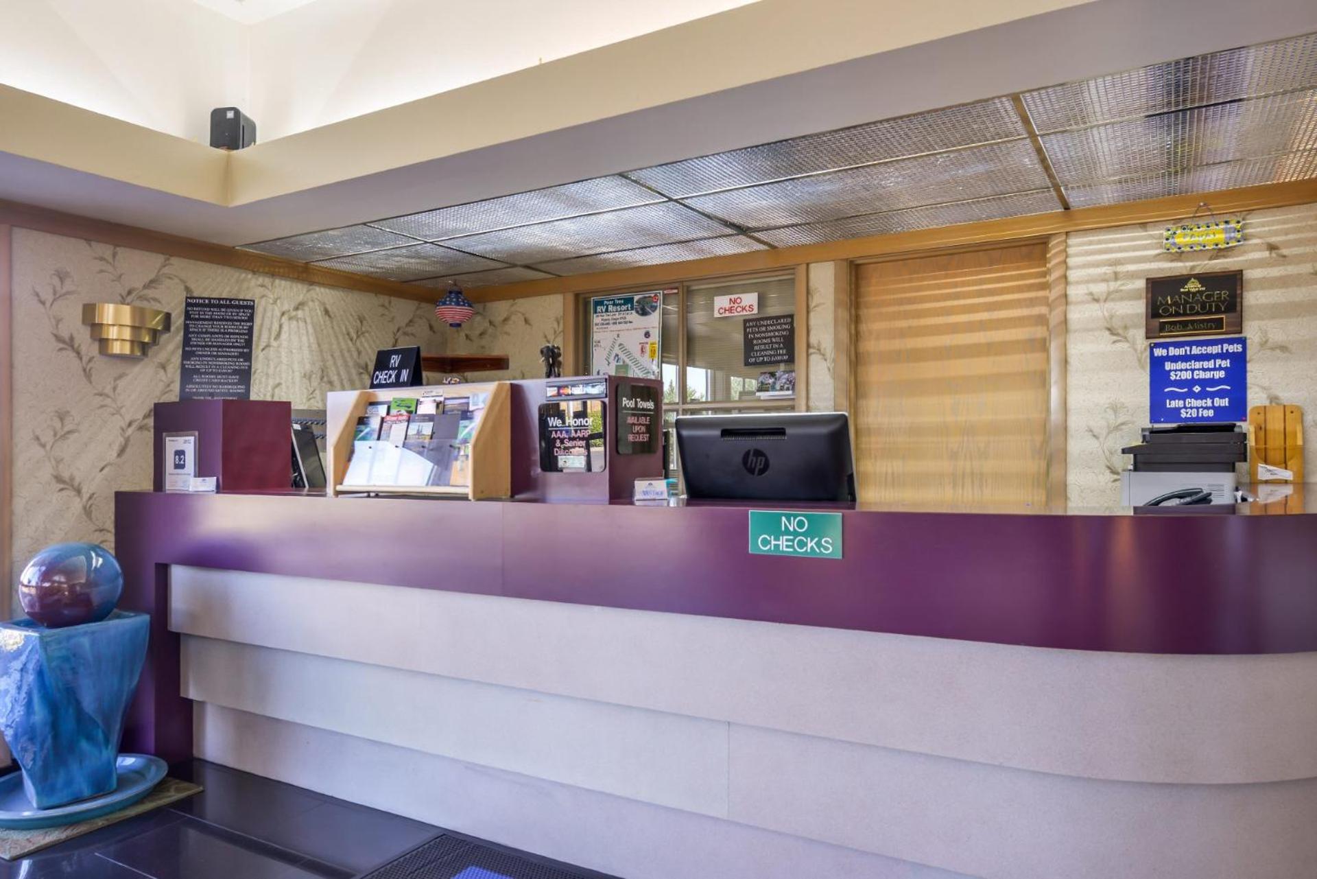 Phoenix Vacations - Americas Best Value Inn - Phoenix / Ashland - Property Image 8