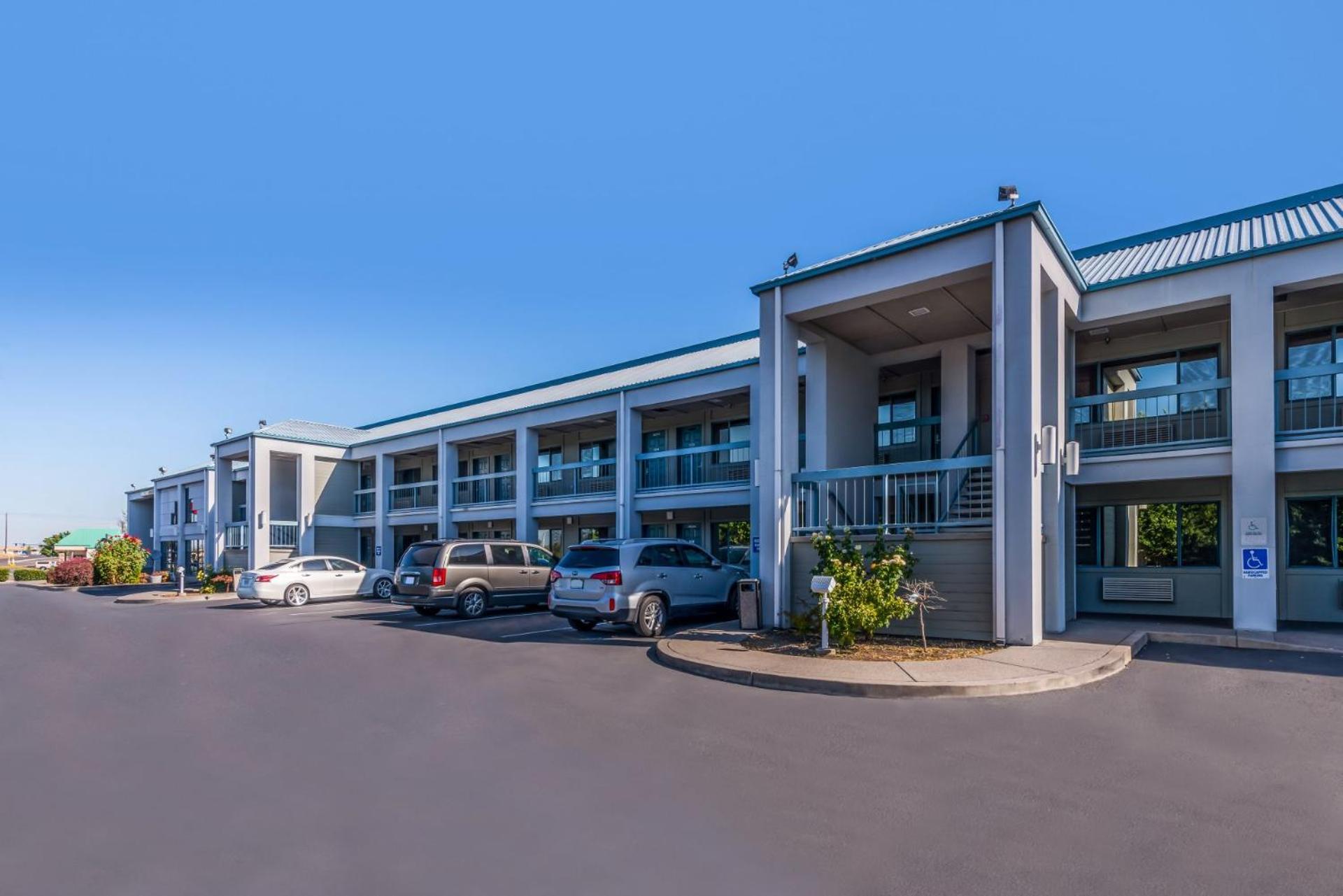 Phoenix Vacations - Americas Best Value Inn - Phoenix / Ashland - Property Image 11