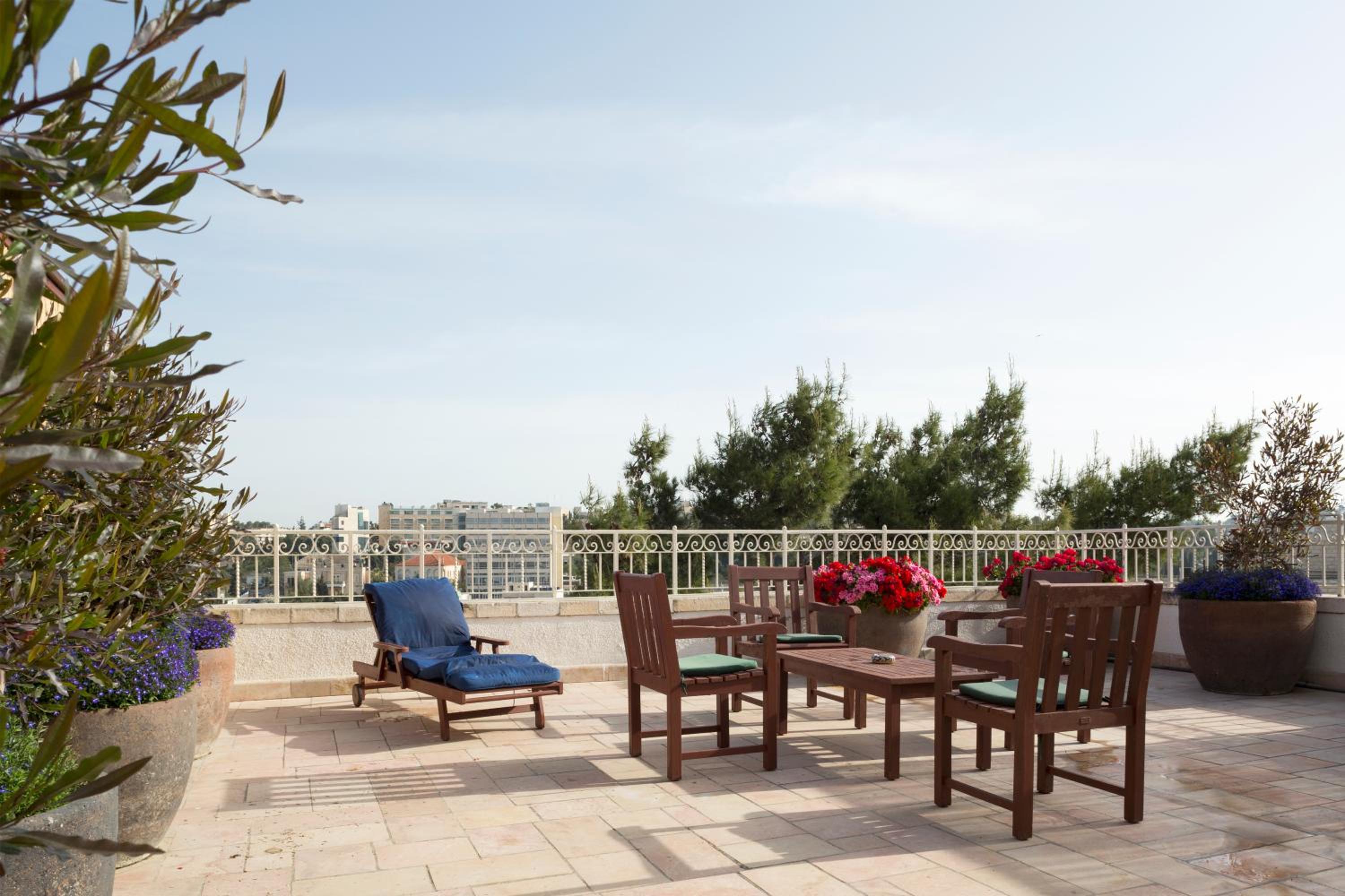 Balcony & Terrace