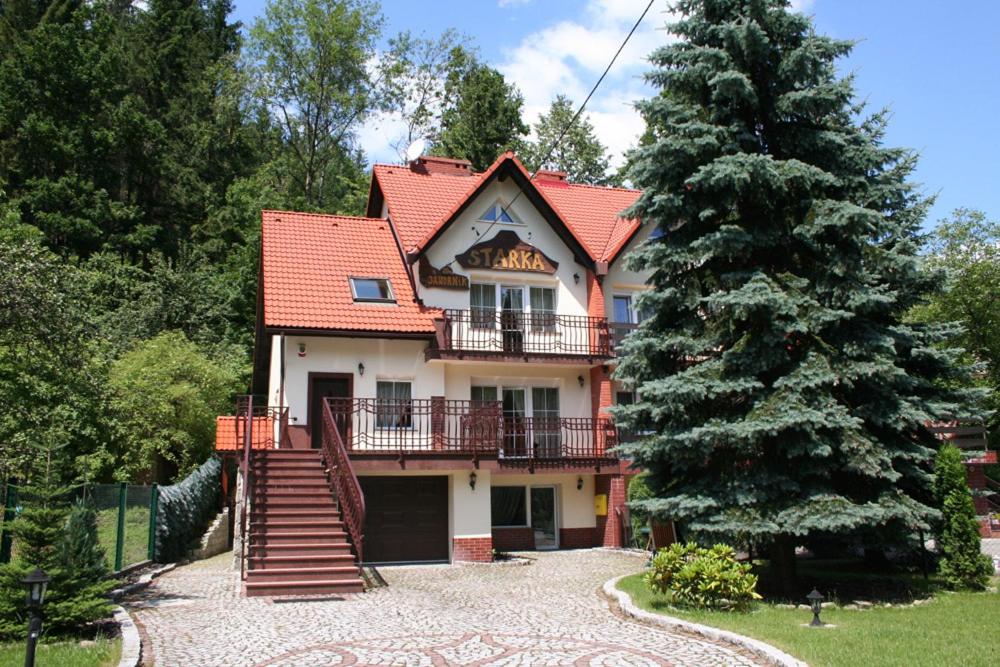 Apartamenty Starka - aneks kuchenny, trasy spacerowe, szlaki turystyczne, pobyt z psem