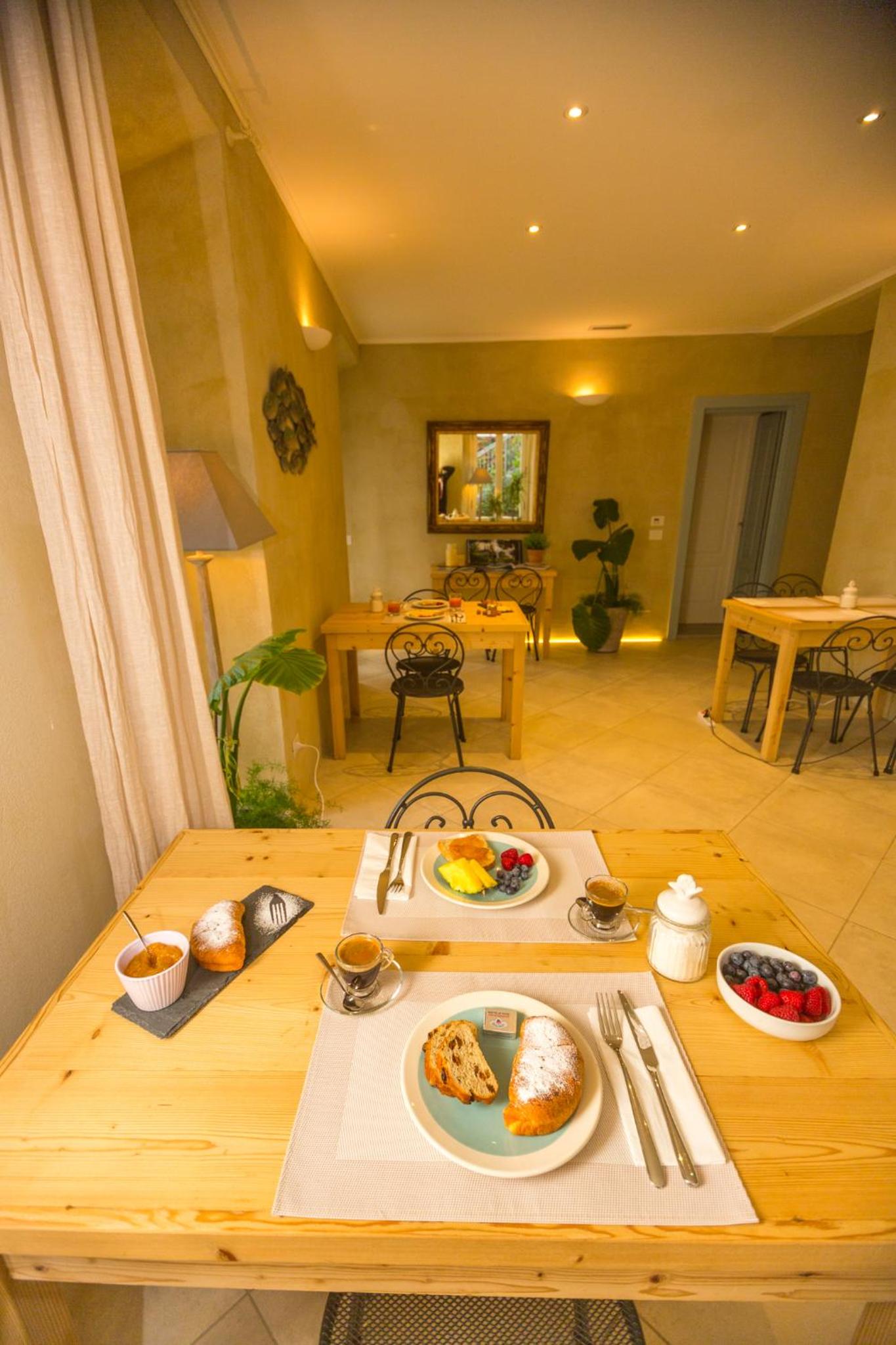 White Lilac Romantic B&B - Adults only