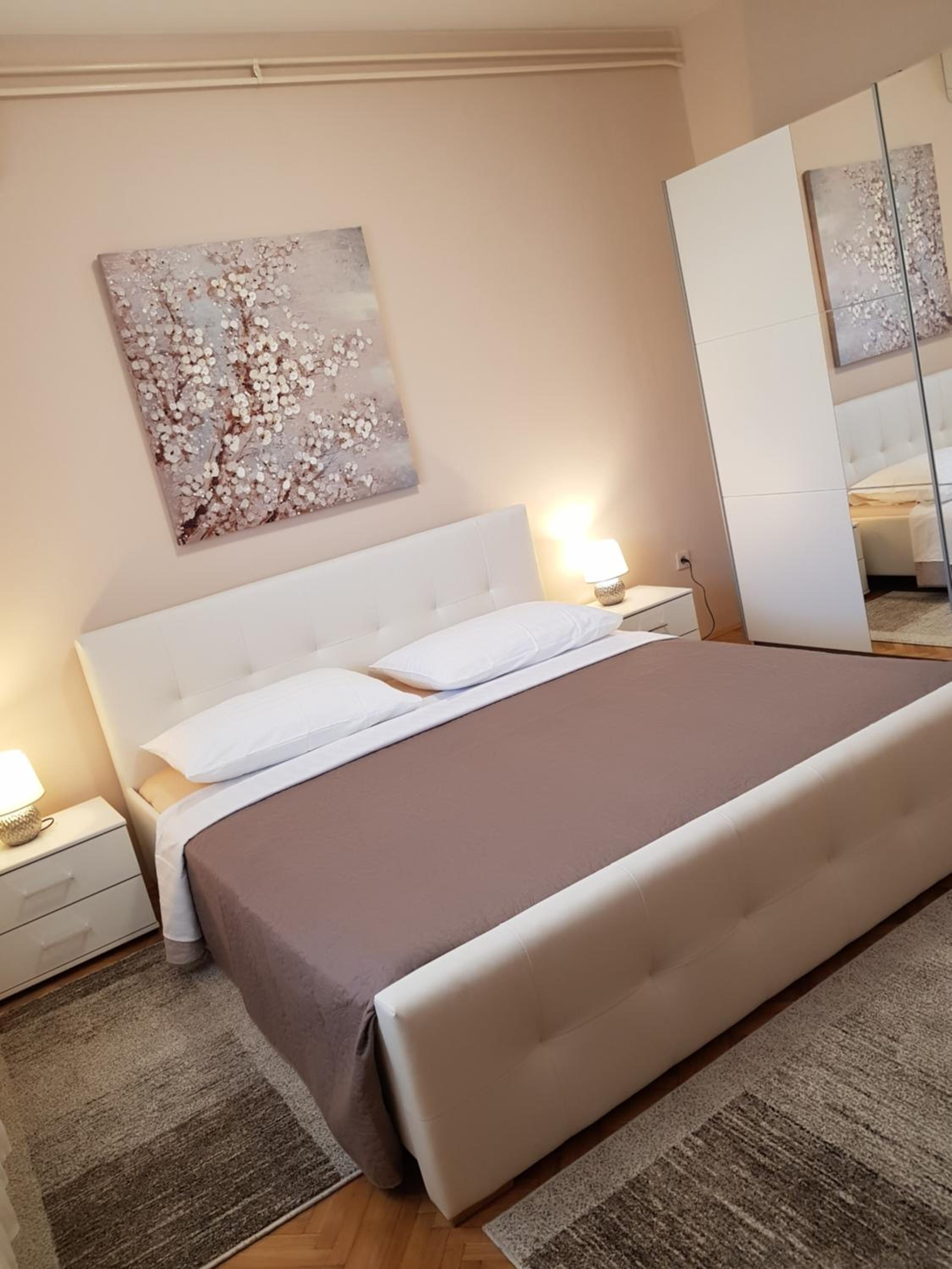 Apartments Sanda