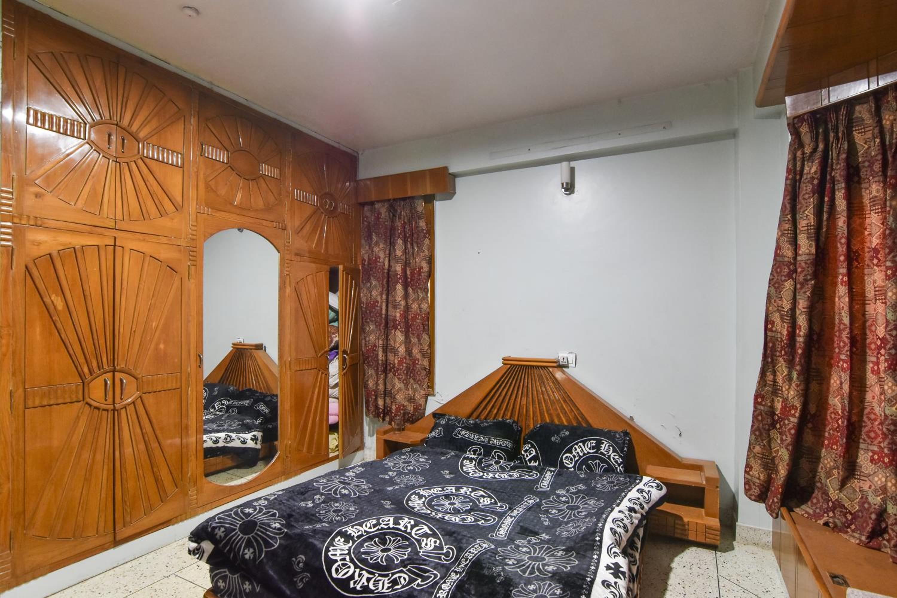 Dhanlaxmi Apartments