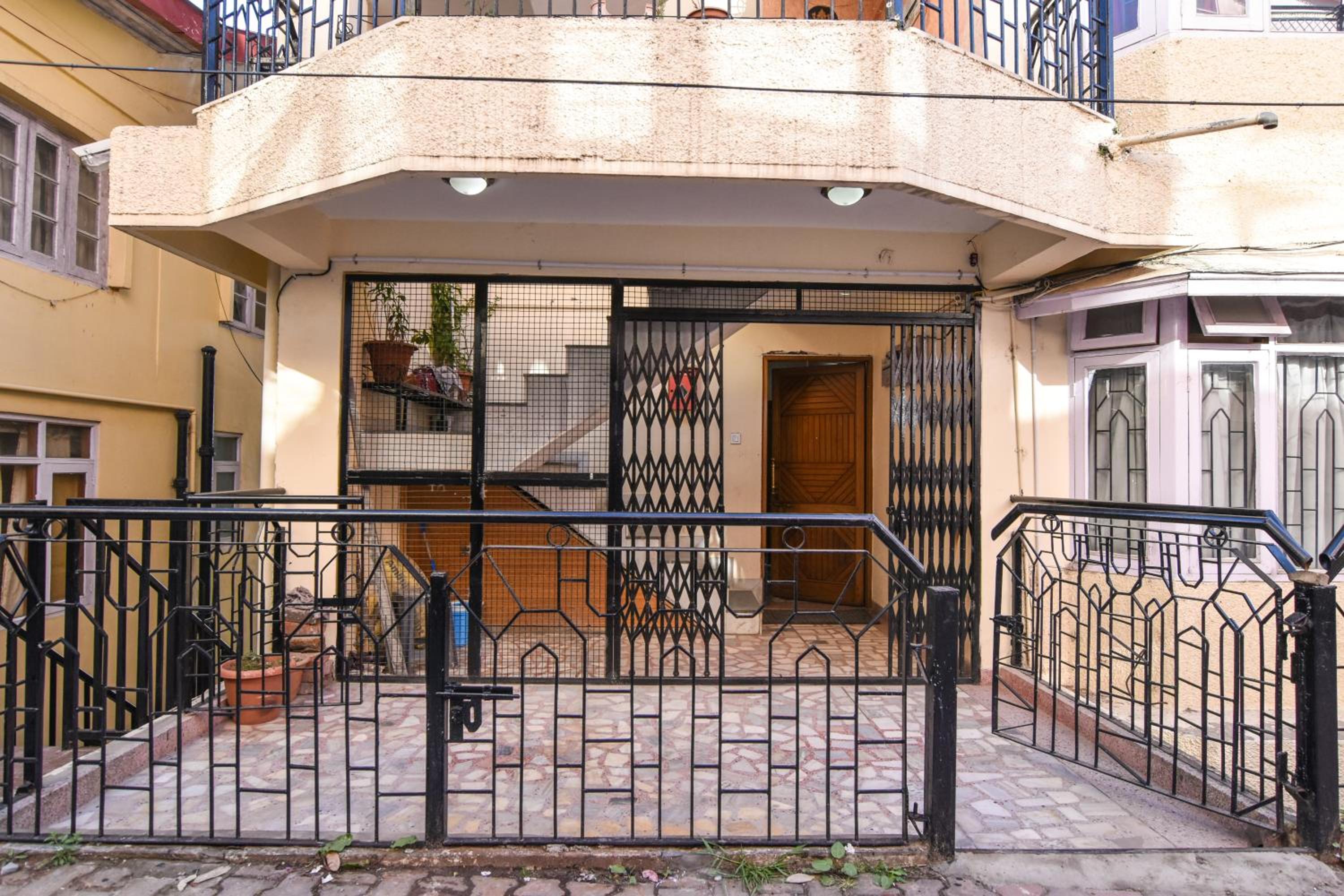 Dhanlaxmi Apartments