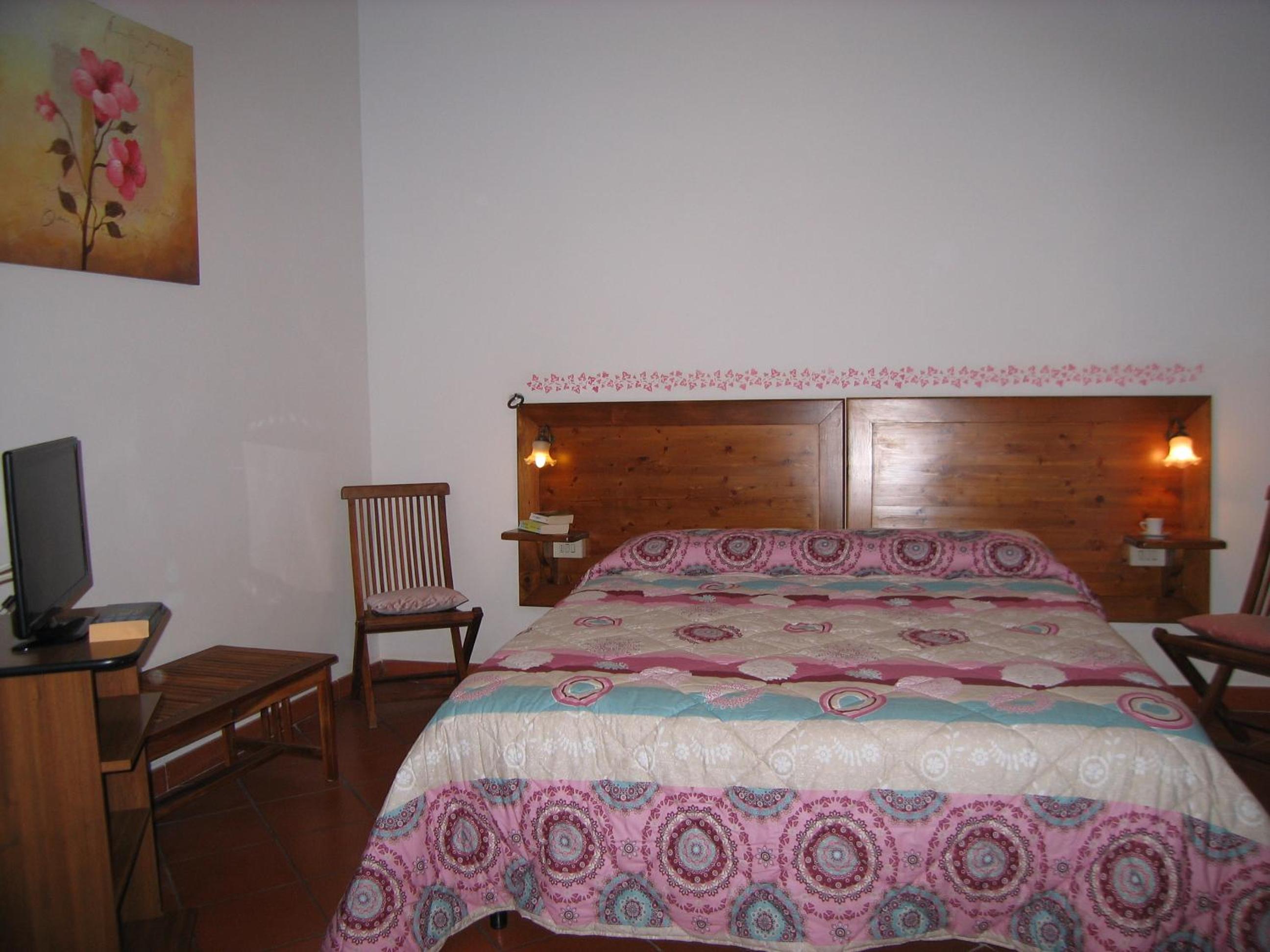 Photo 8
