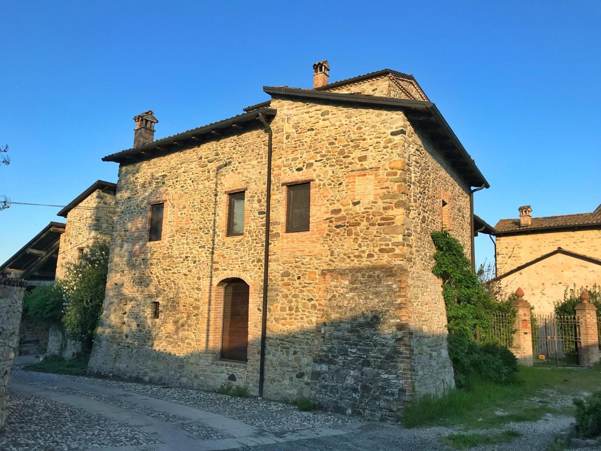 Photo 16
