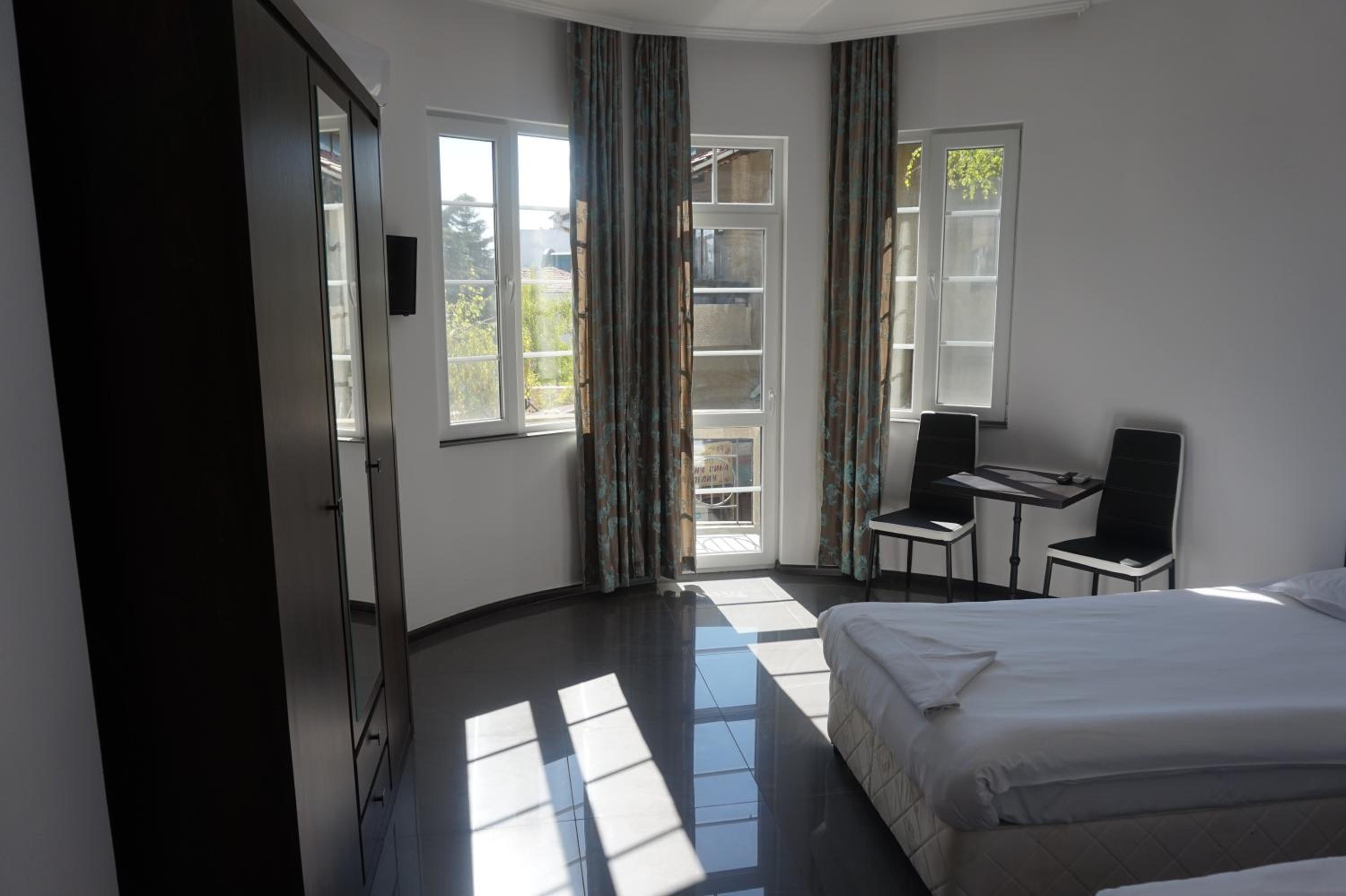 SeaSide Guest Rooms view 4