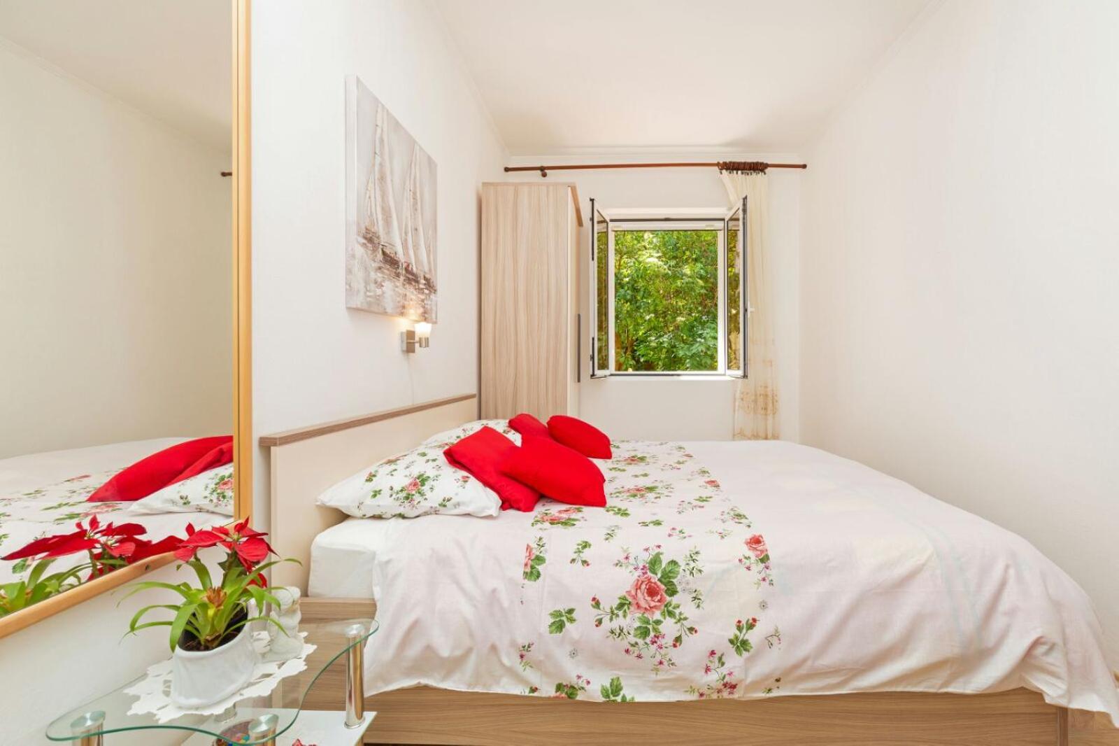 Apartment Ivo & Mare