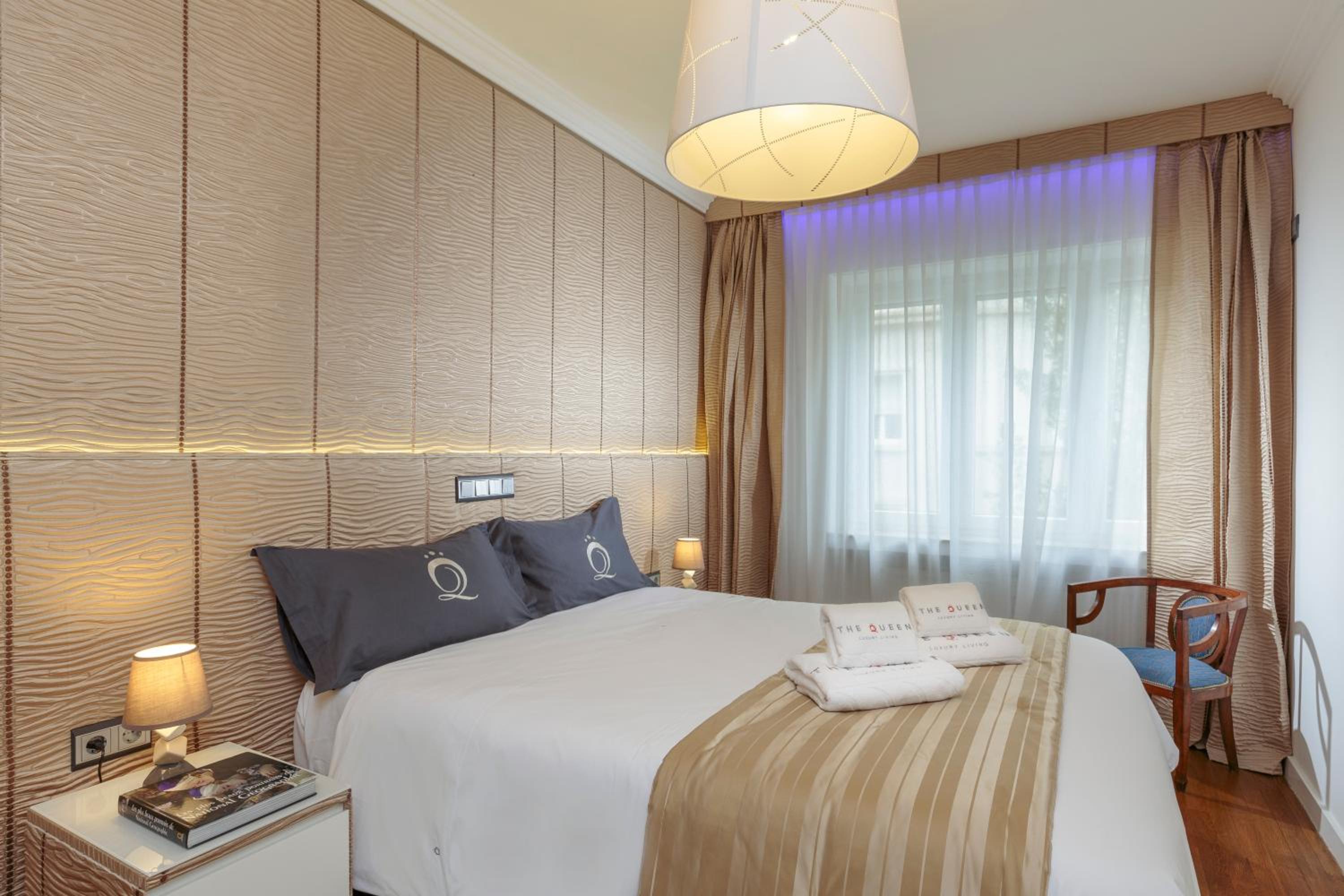 The Queen Luxury Apartments - Villa Cortina