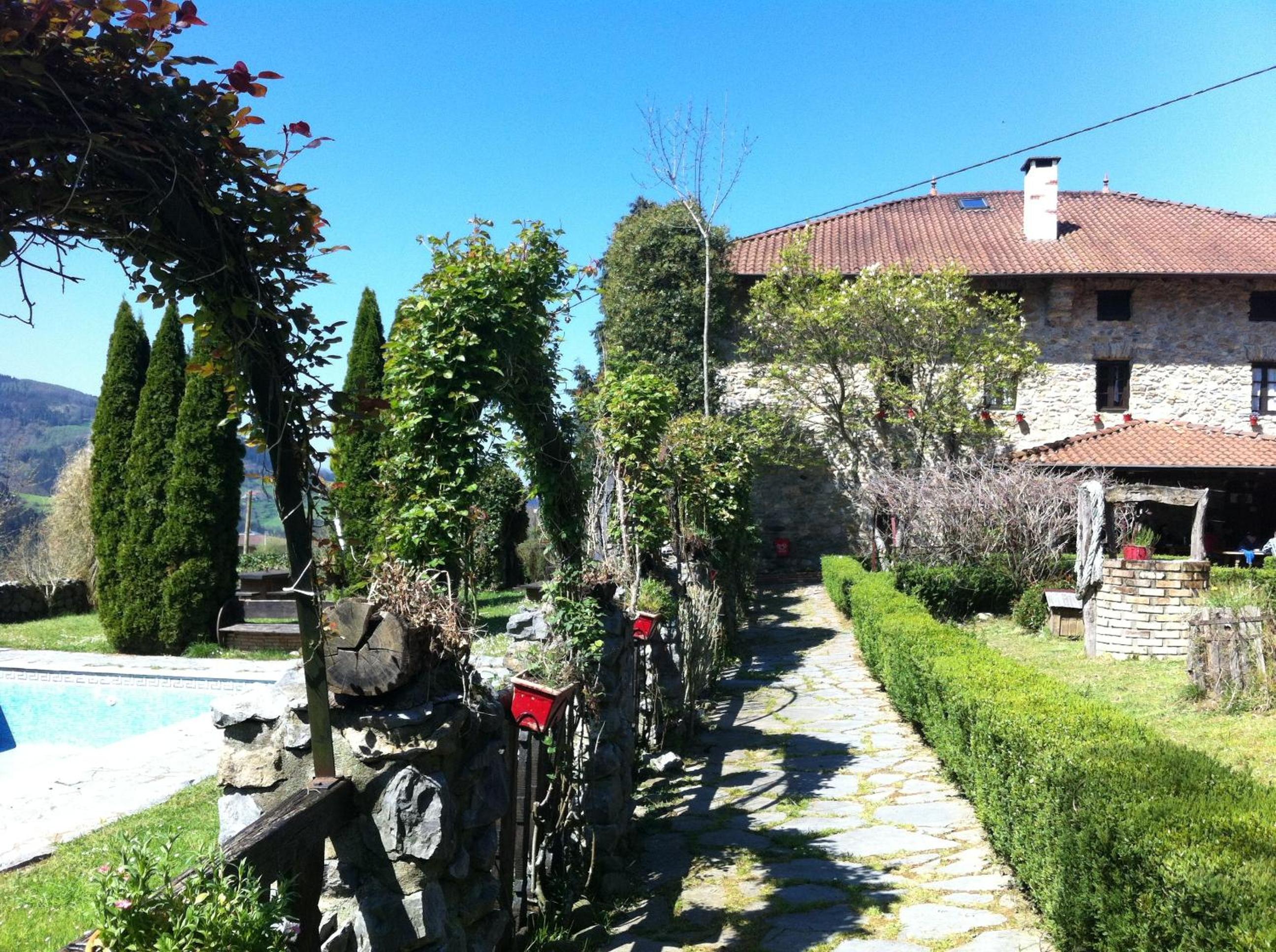 Photo 16