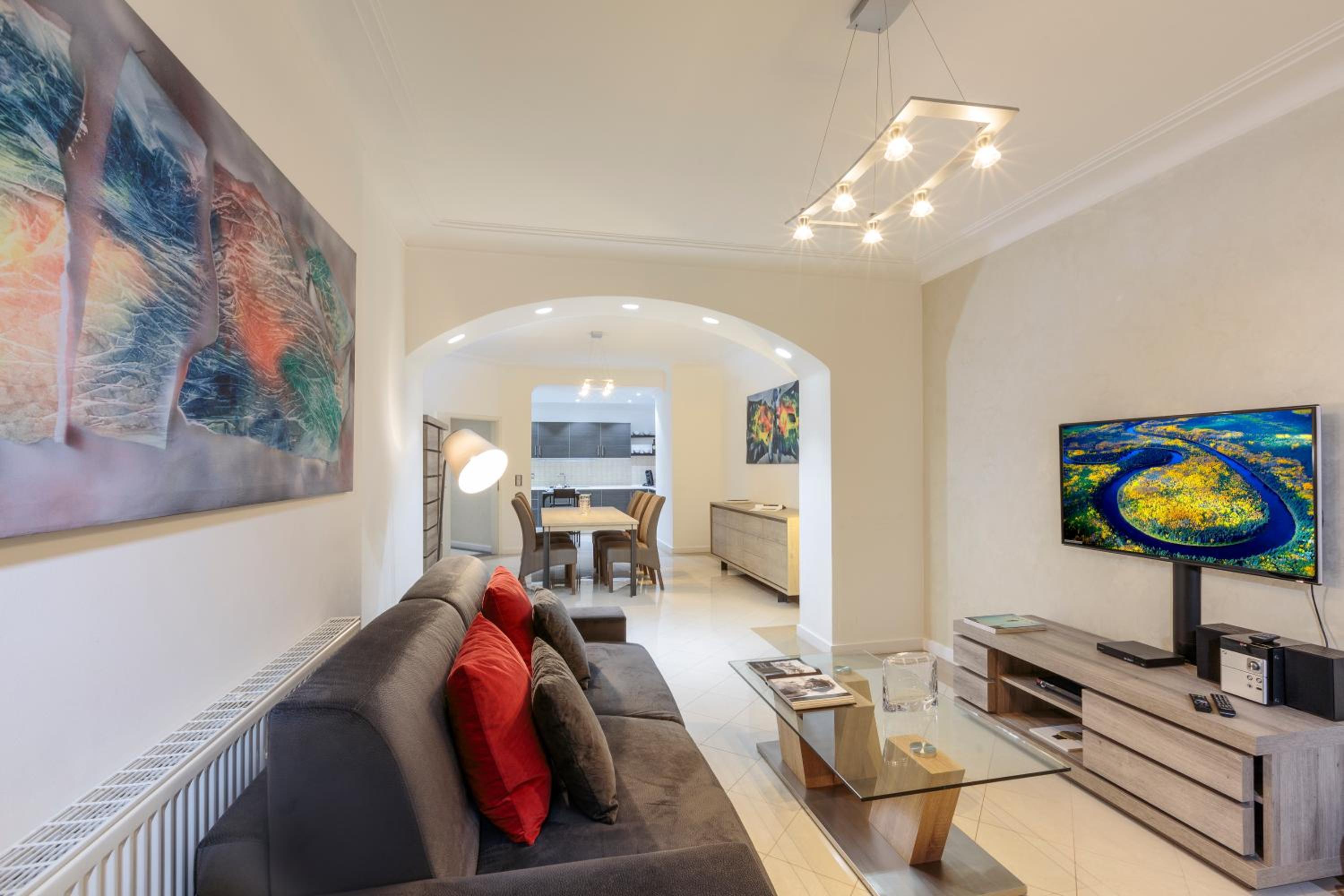 The Queen Luxury Apartments - Villa Cortina