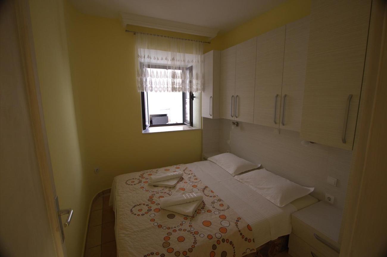 Photo 43