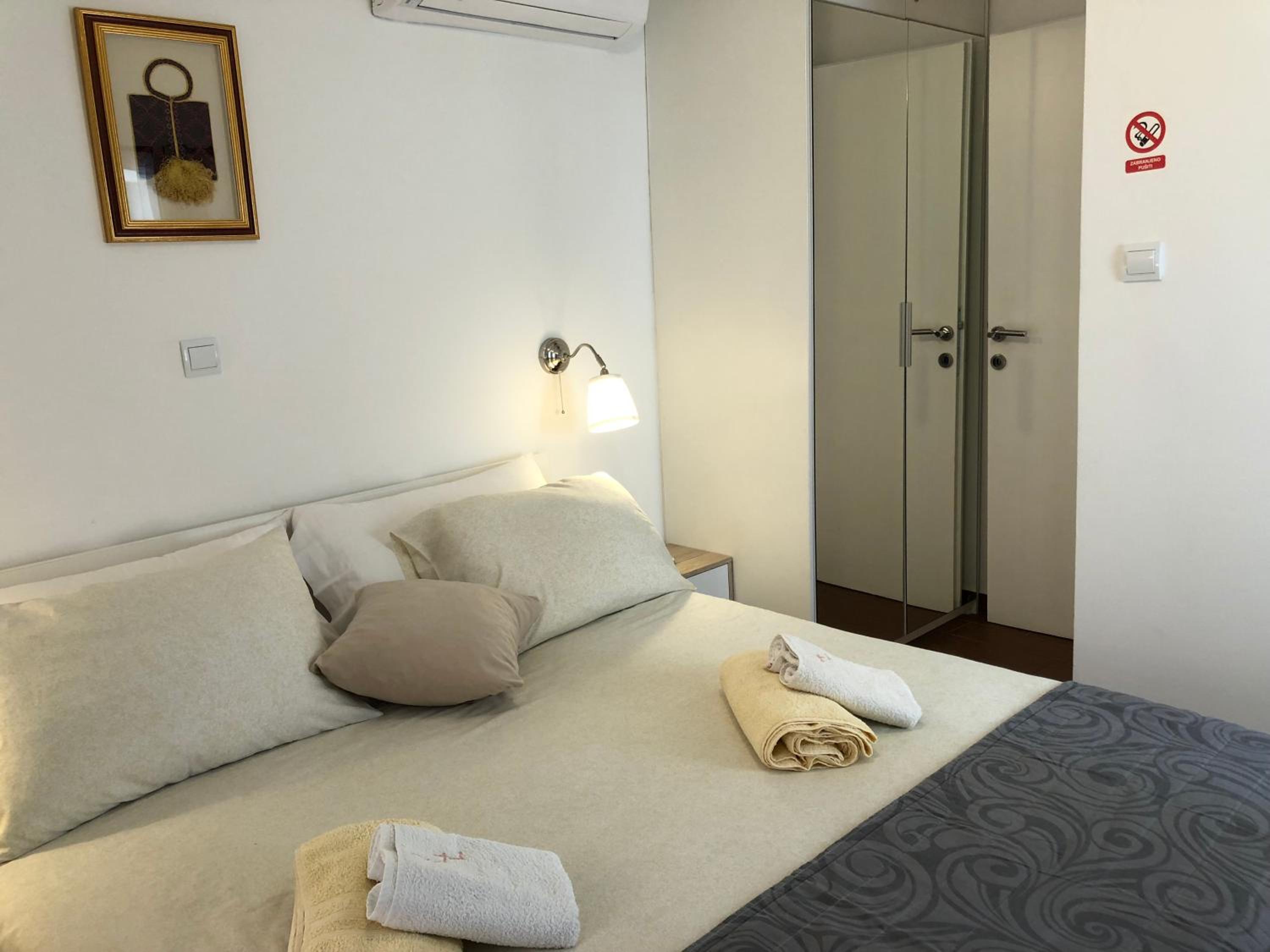Elegant Apartment Leila